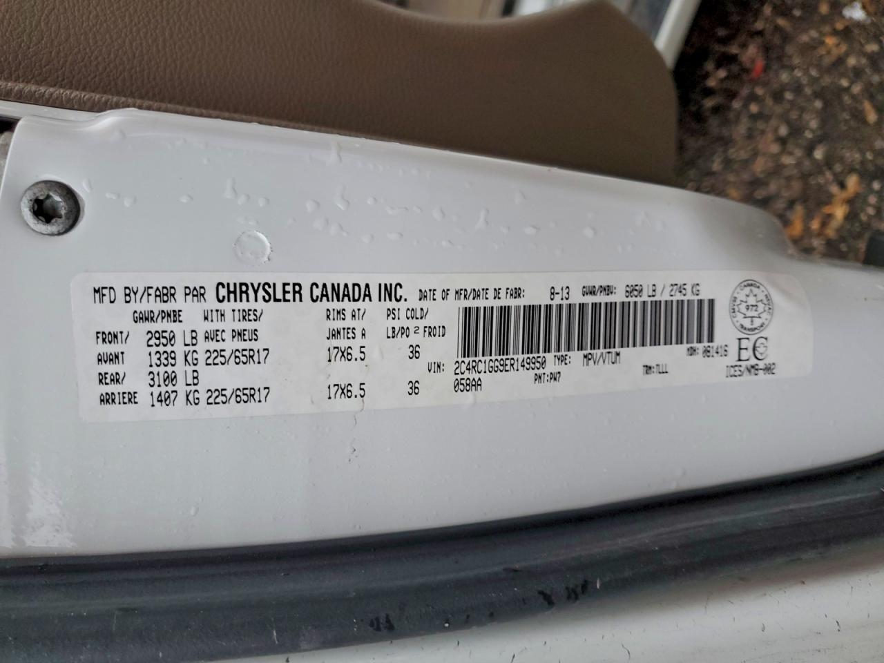 2014 Chrysler Town & Country Limited White vin: 2C4RC1GG9ER149950