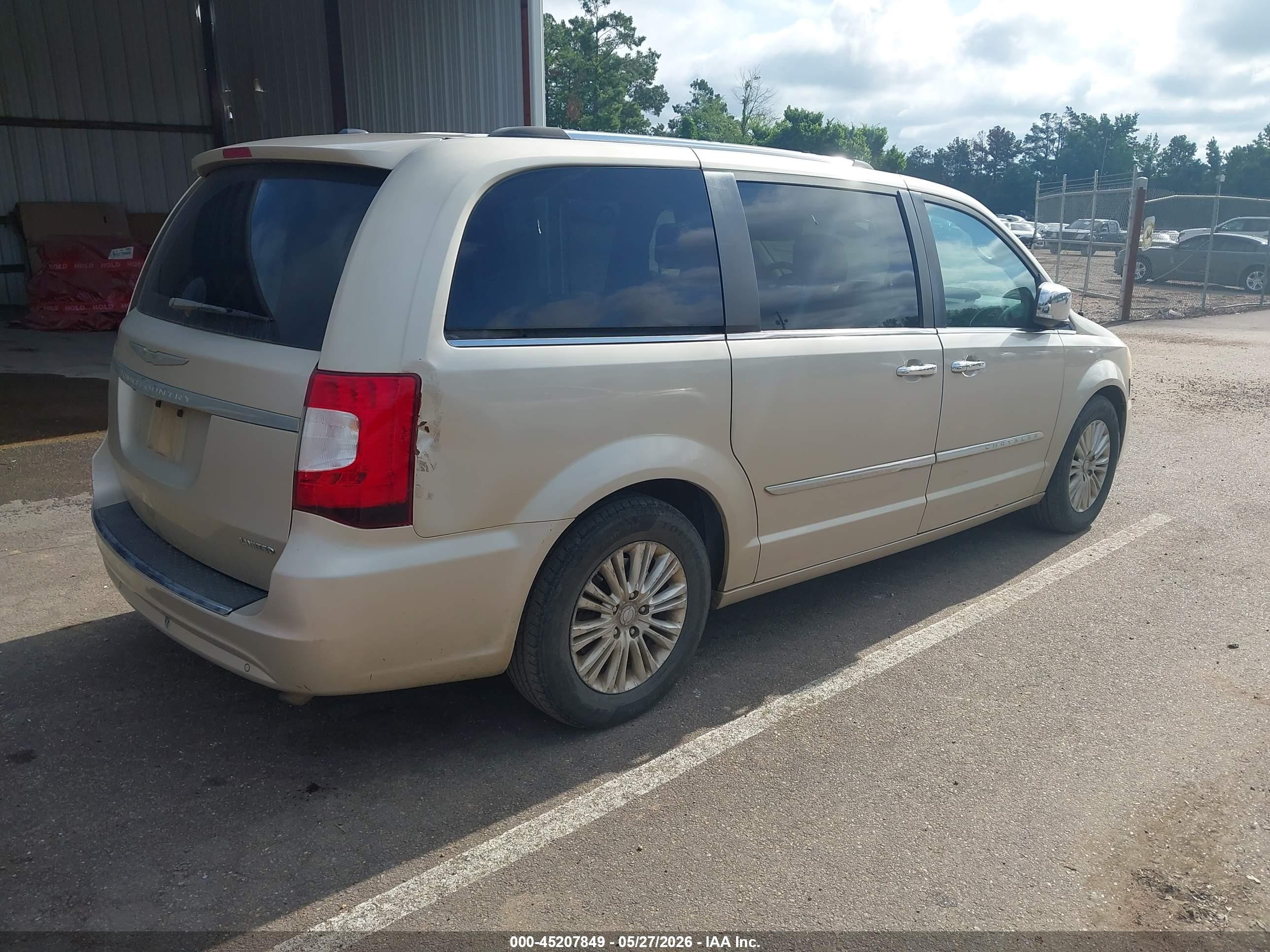 2014 Chrysler Town & Country Limited Beige vin: 2C4RC1GG9ER204218