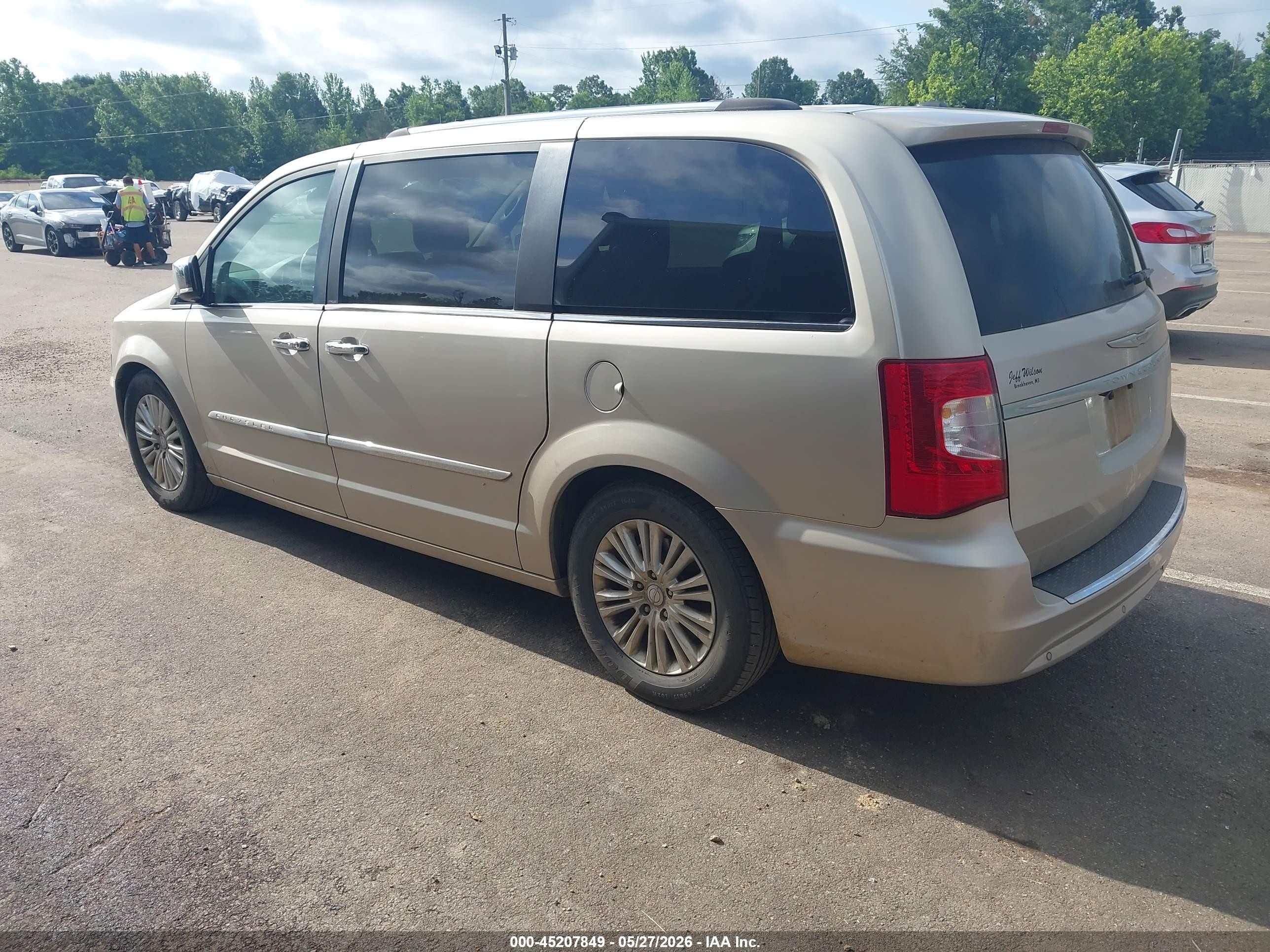 2014 Chrysler Town & Country Limited Beige vin: 2C4RC1GG9ER204218