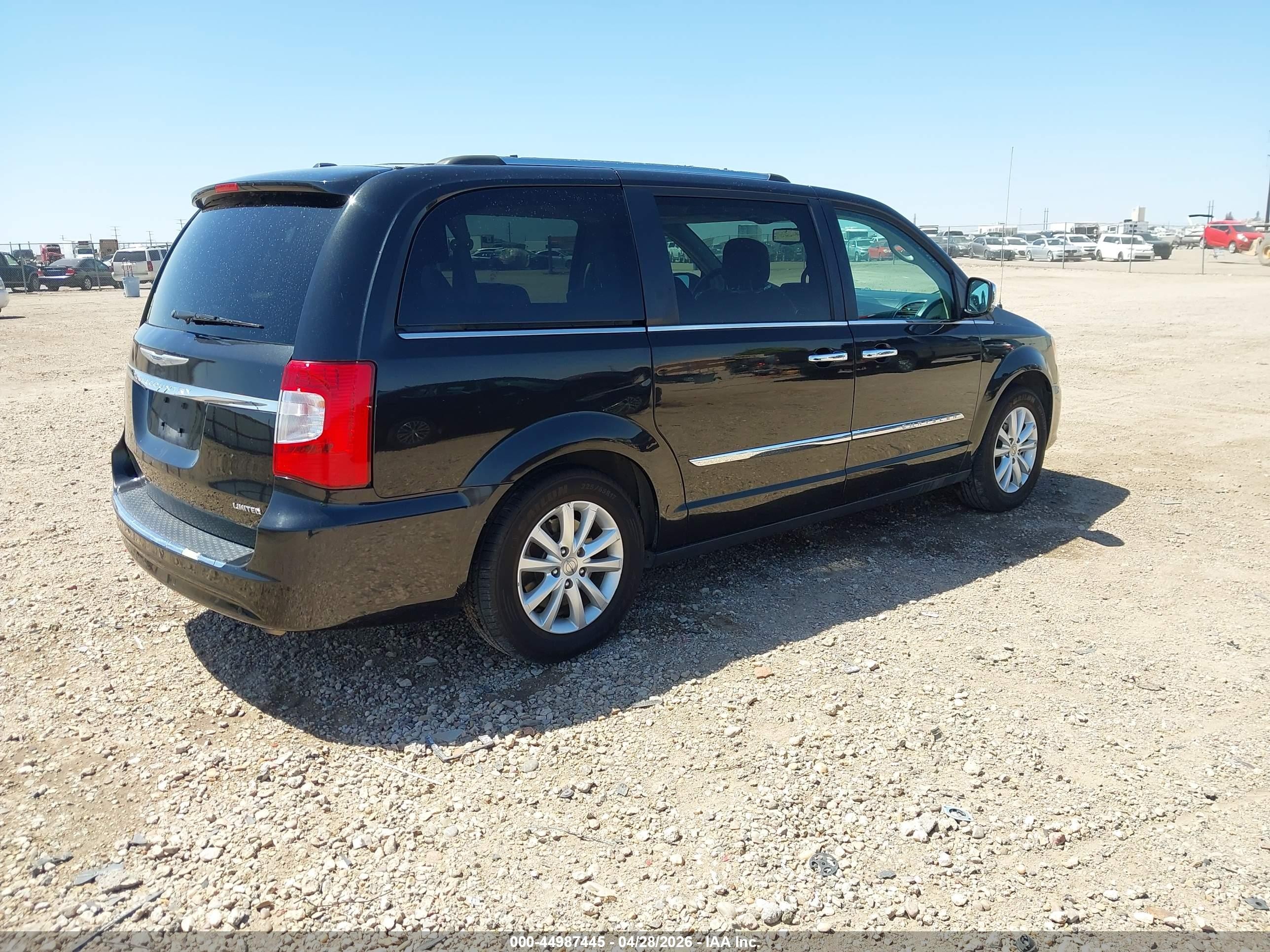 2015 Chrysler Town & Country Limited Platinum Black vin: 2C4RC1GG9FR731399