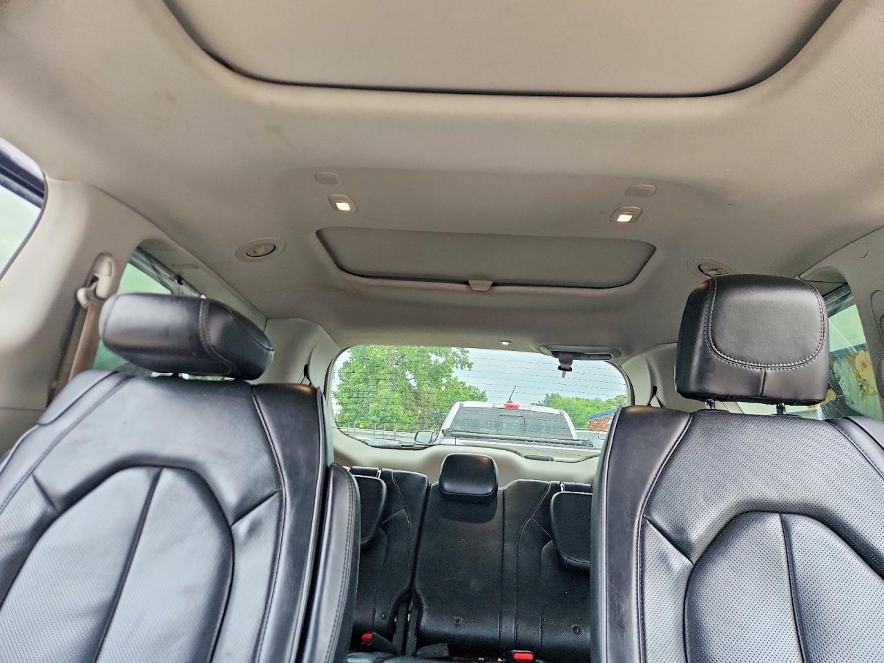 2019 Chrysler Pacifica Limited Gray vin: 2C4RC1GG9KR751713