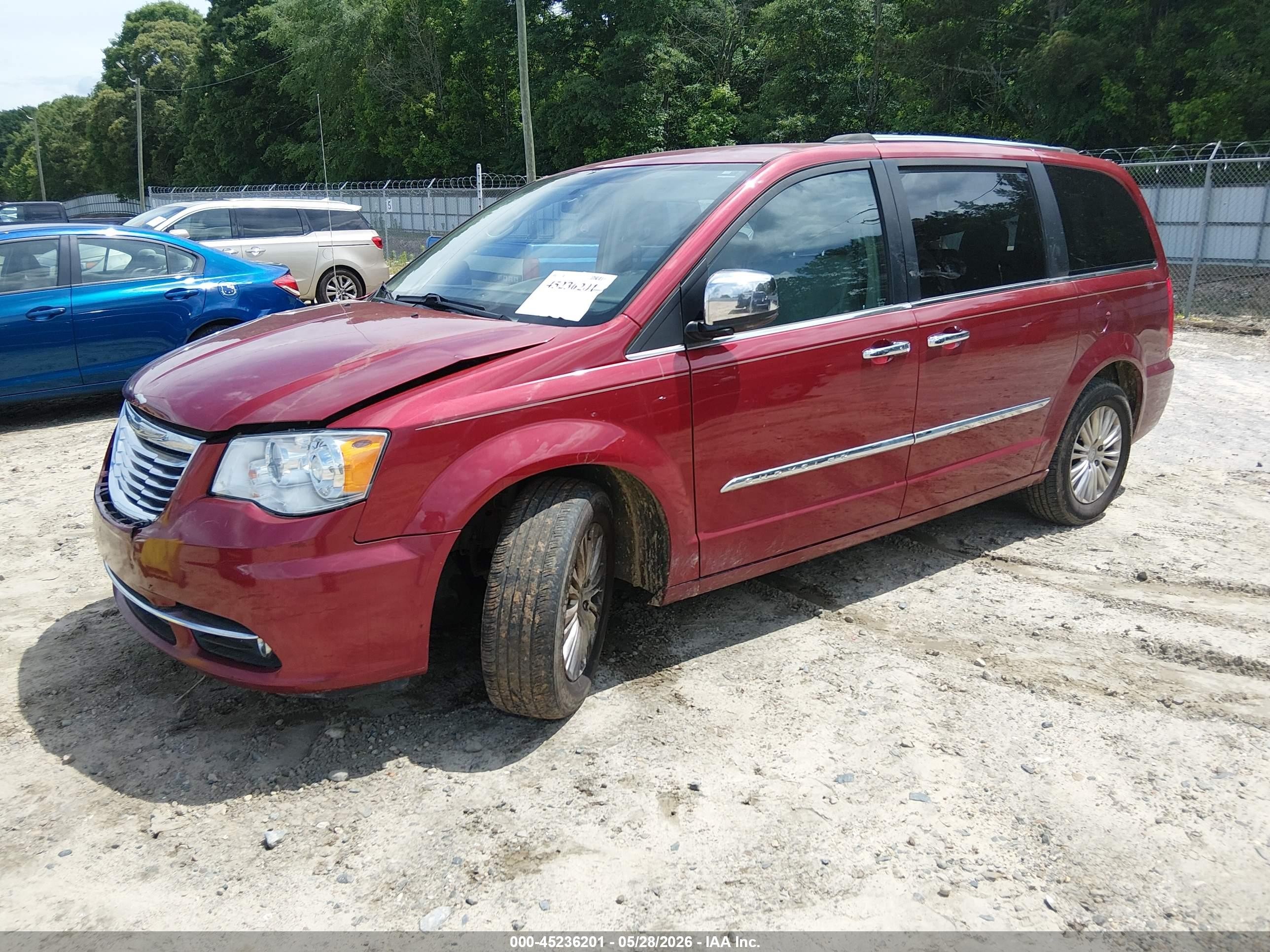 2013 Chrysler Town & Country Limited Красный vin: 2C4RC1GGXDR569277
