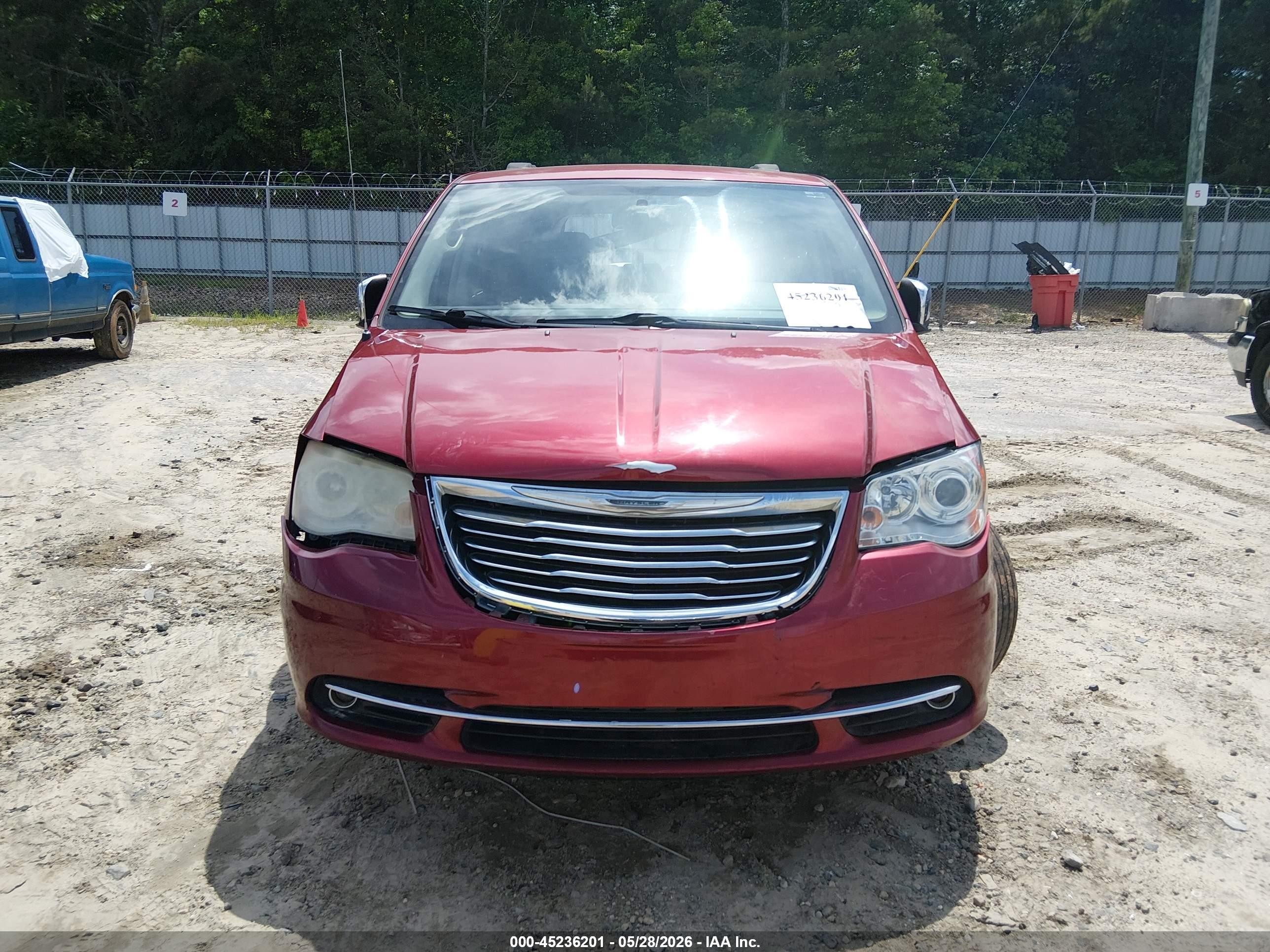 2013 Chrysler Town & Country Limited Красный vin: 2C4RC1GGXDR569277