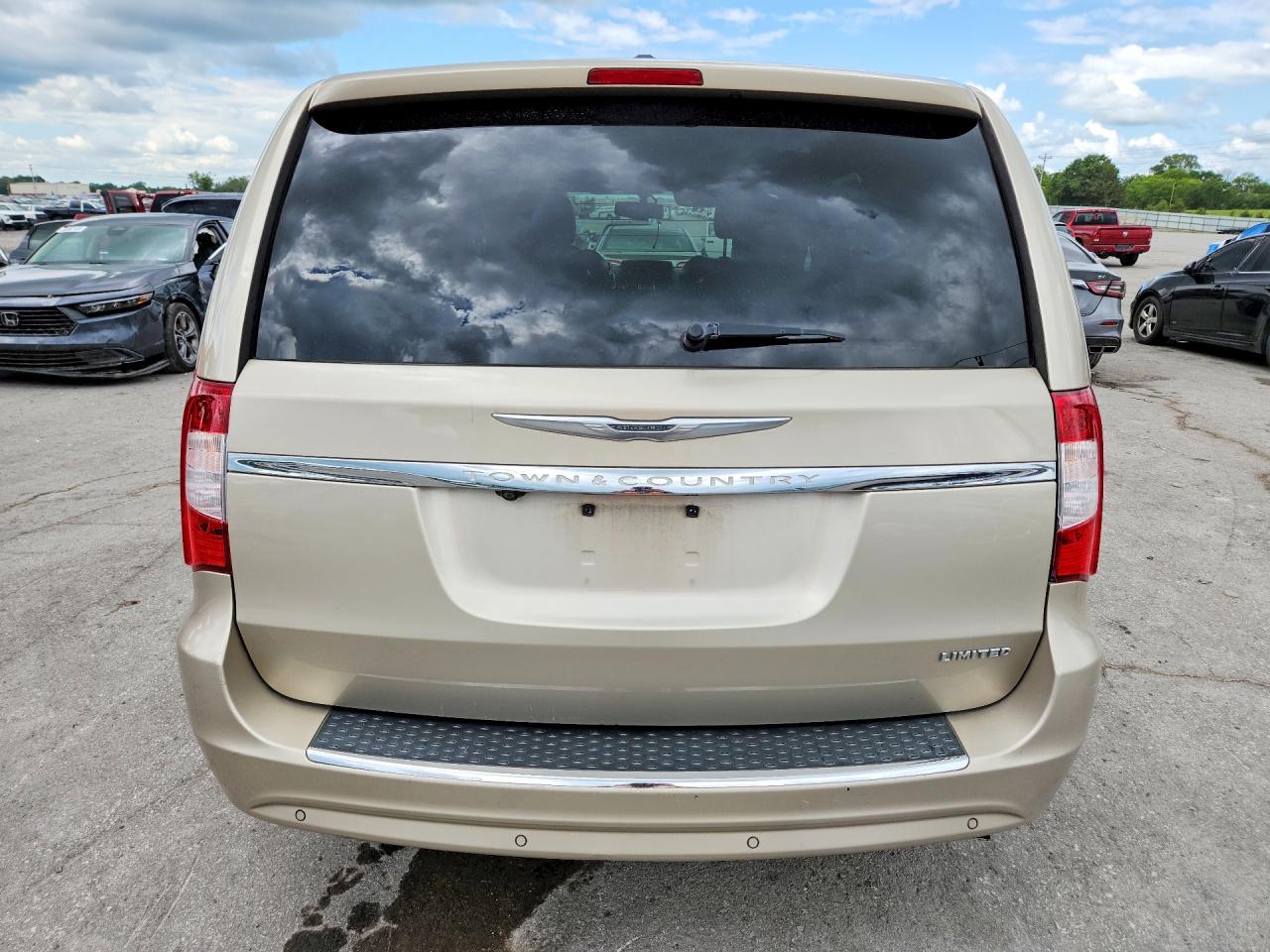 2013 Chrysler Town & Country Limited Gold vin: 2C4RC1GGXDR753554