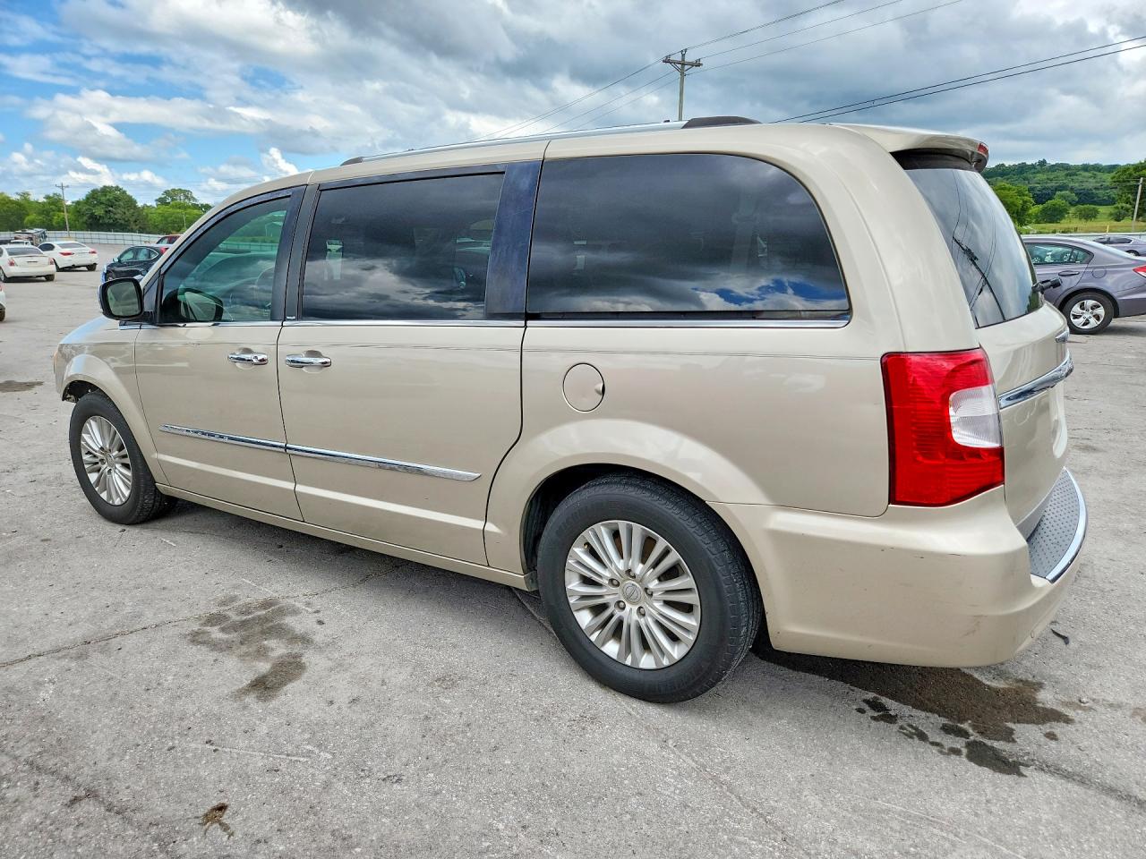 2013 Chrysler Town & Country Limited Gold vin: 2C4RC1GGXDR753554