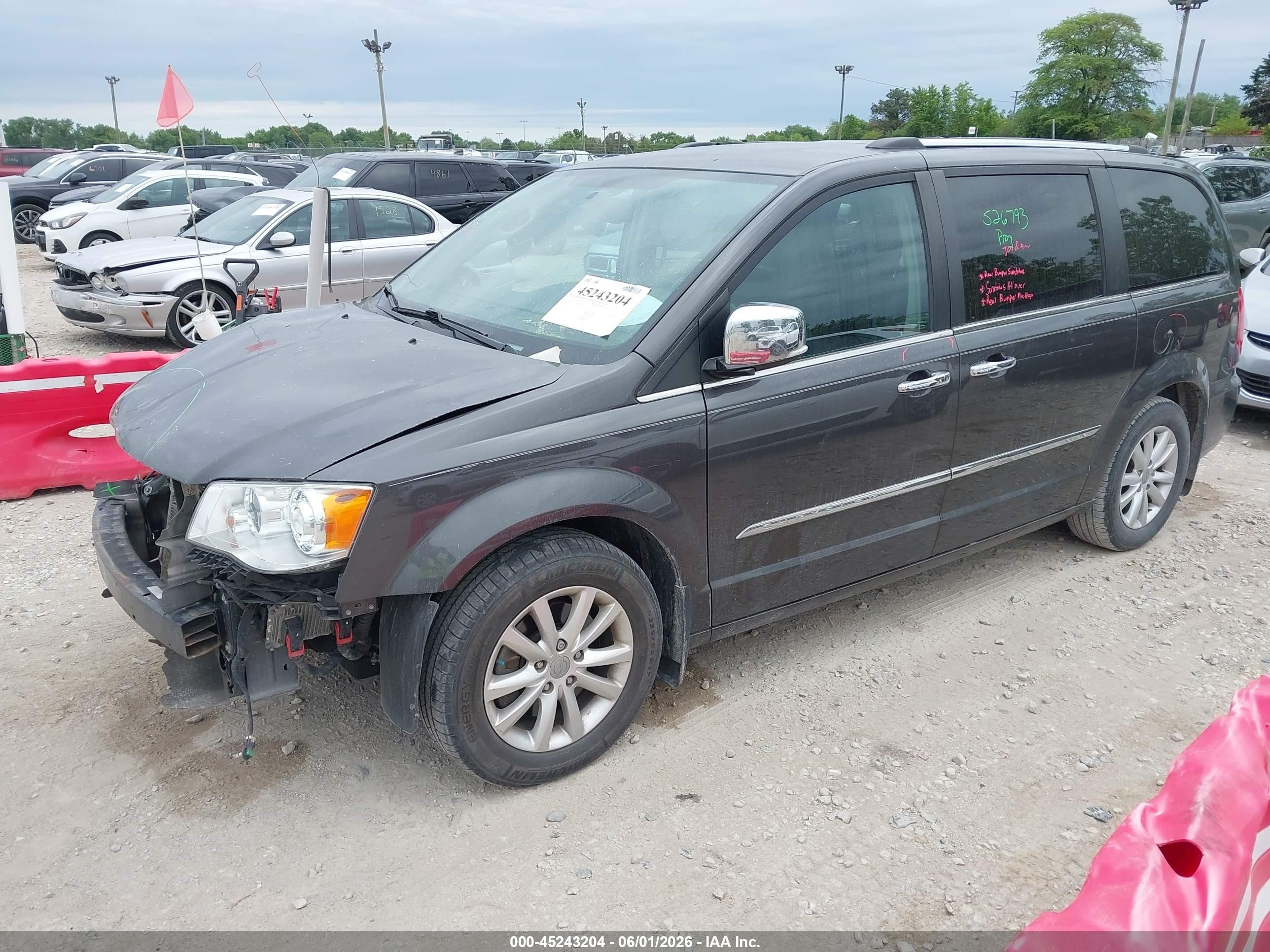 2015 Chrysler Town & Country Limited Platinum Gray vin: 2C4RC1GGXFR655868