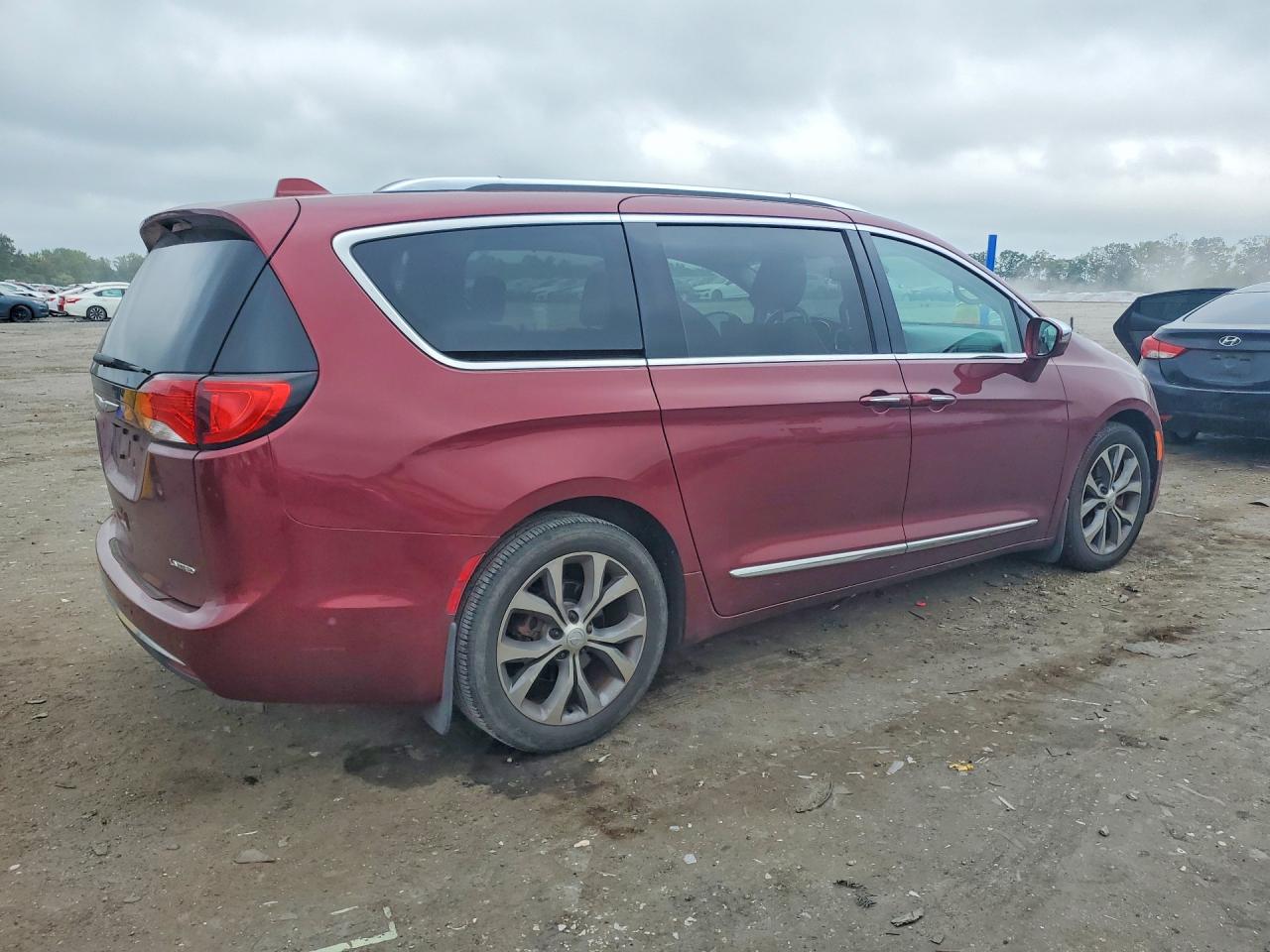 2017 Chrysler Pacifica Limited Красный vin: 2C4RC1GGXHR533286