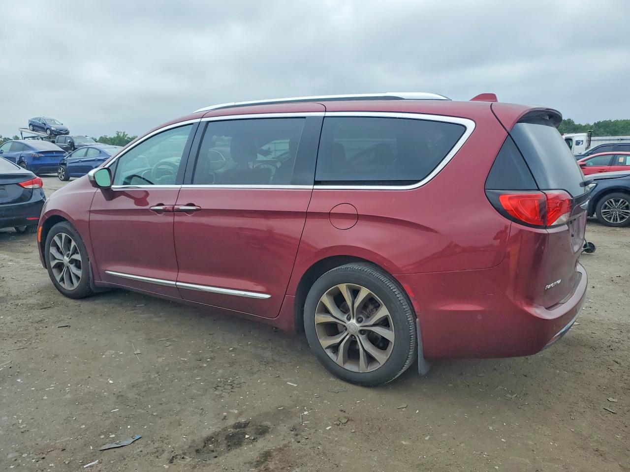 2017 Chrysler Pacifica Limited Красный vin: 2C4RC1GGXHR533286