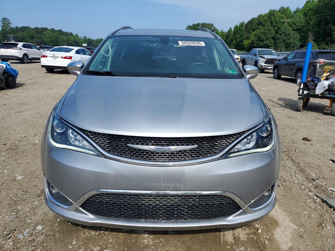 2018 Chrysler Pacifica Limited Silver vin: 2C4RC1GGXJR274174