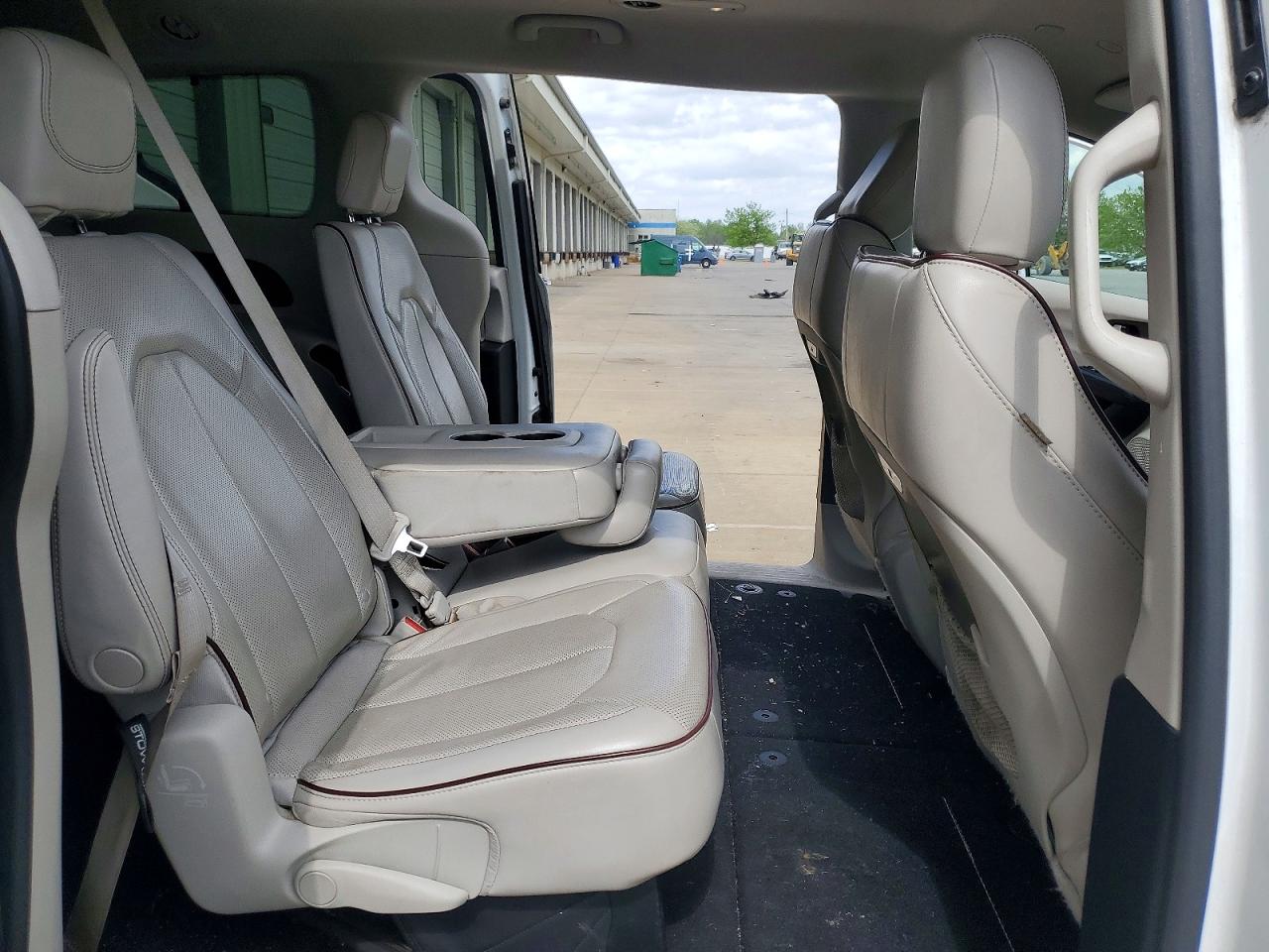 2020 Chrysler Pacifica Limited White vin: 2C4RC1GGXLR164681
