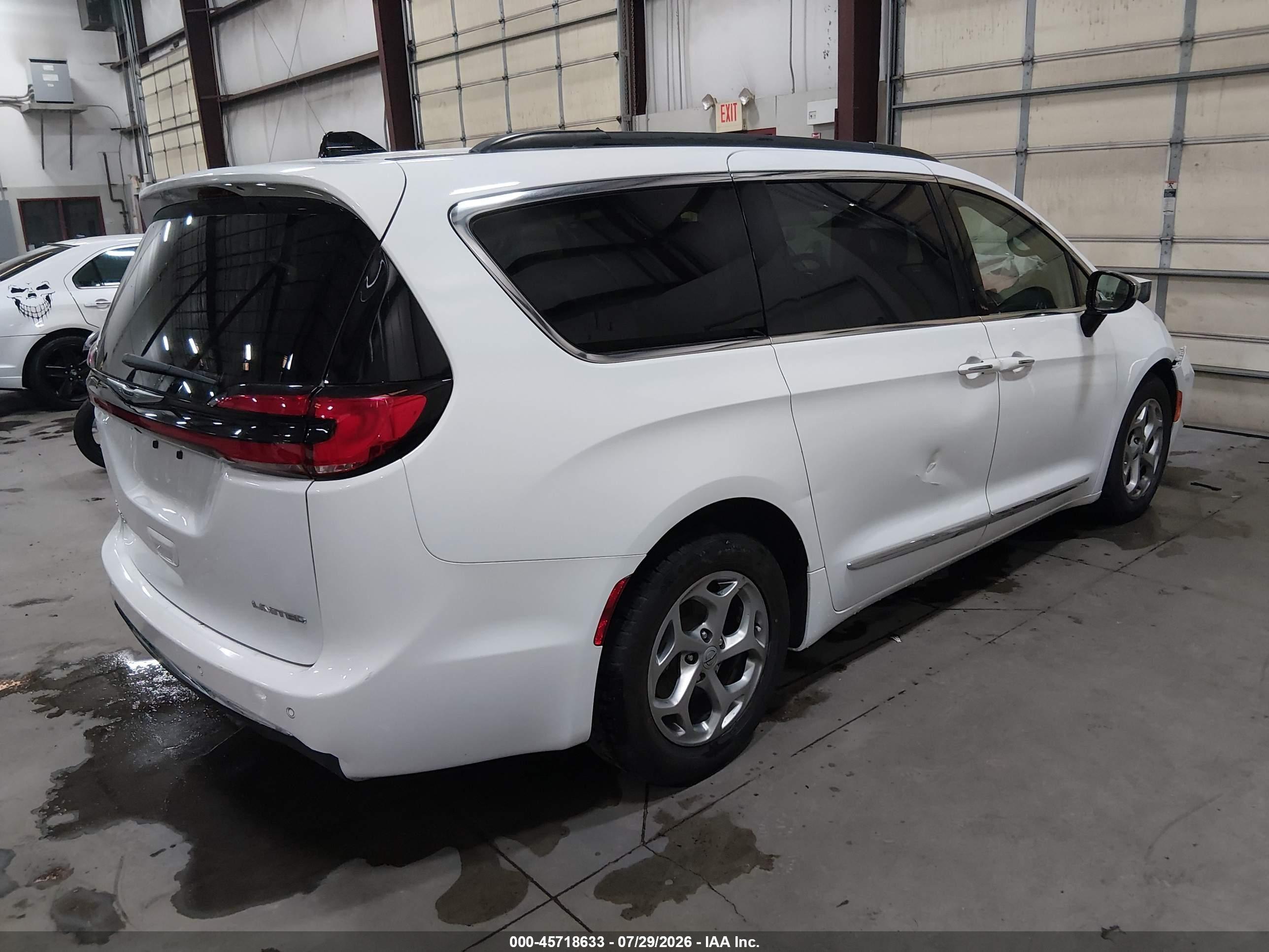 2023 Chrysler Pacifica Limited White vin: 2C4RC1GGXPR515806