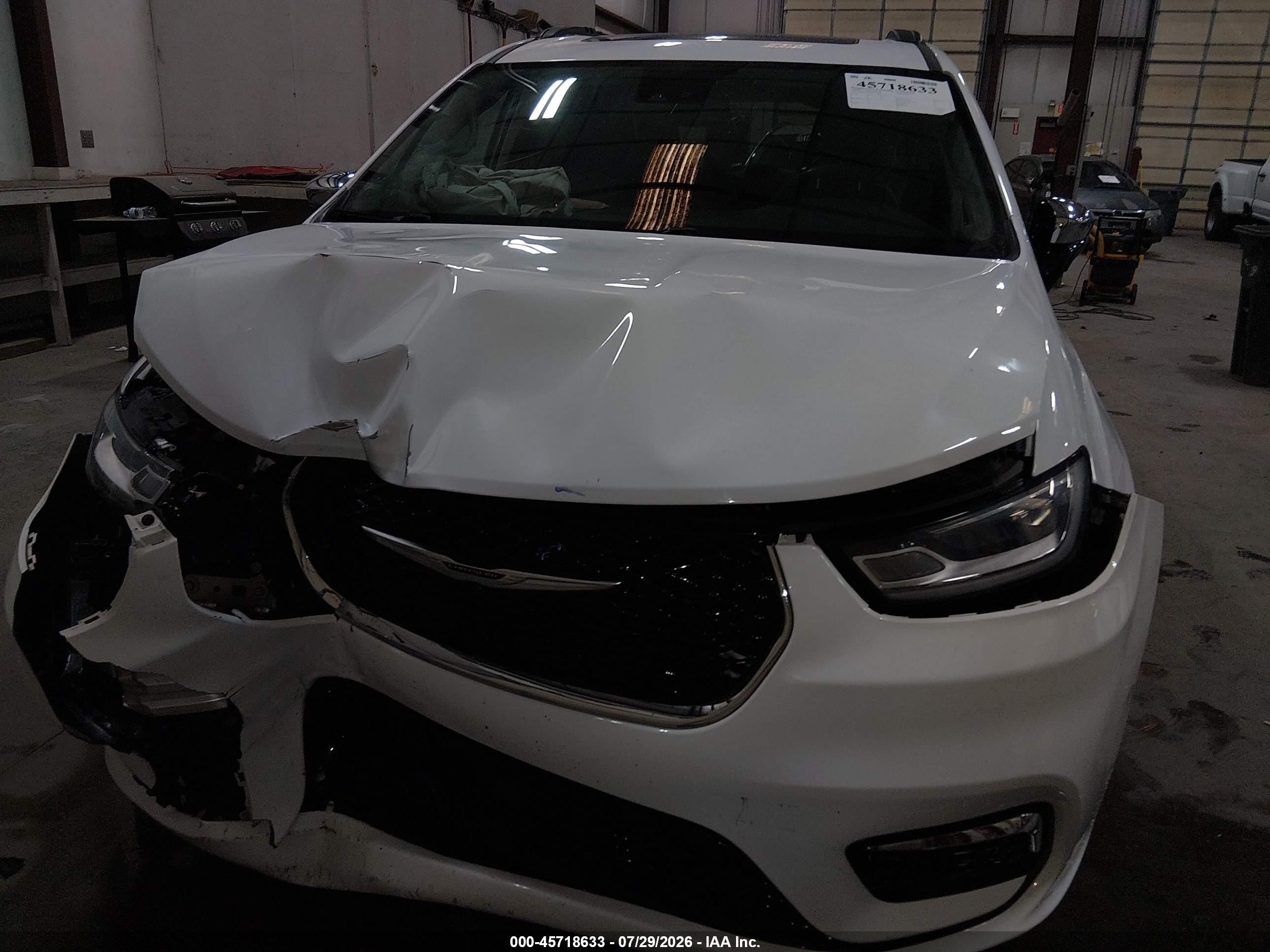 2023 Chrysler Pacifica Limited White vin: 2C4RC1GGXPR515806