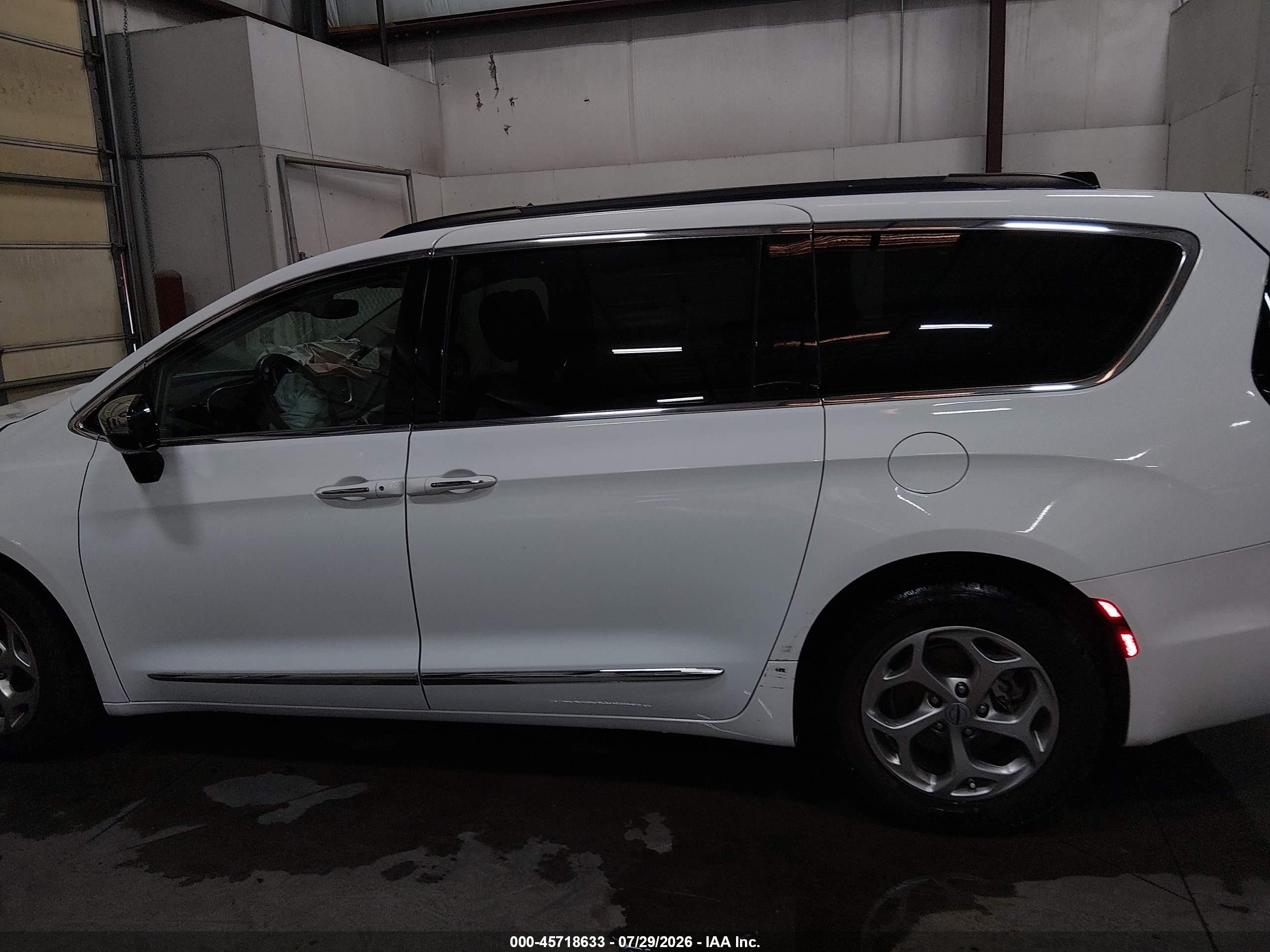 2023 Chrysler Pacifica Limited White vin: 2C4RC1GGXPR515806