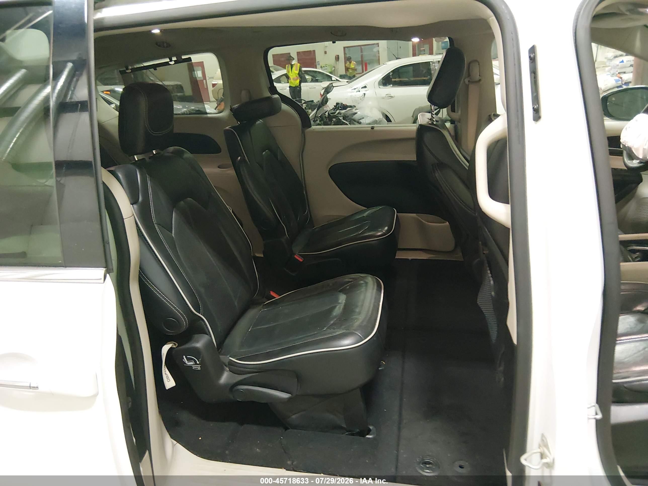 2023 Chrysler Pacifica Limited White vin: 2C4RC1GGXPR515806