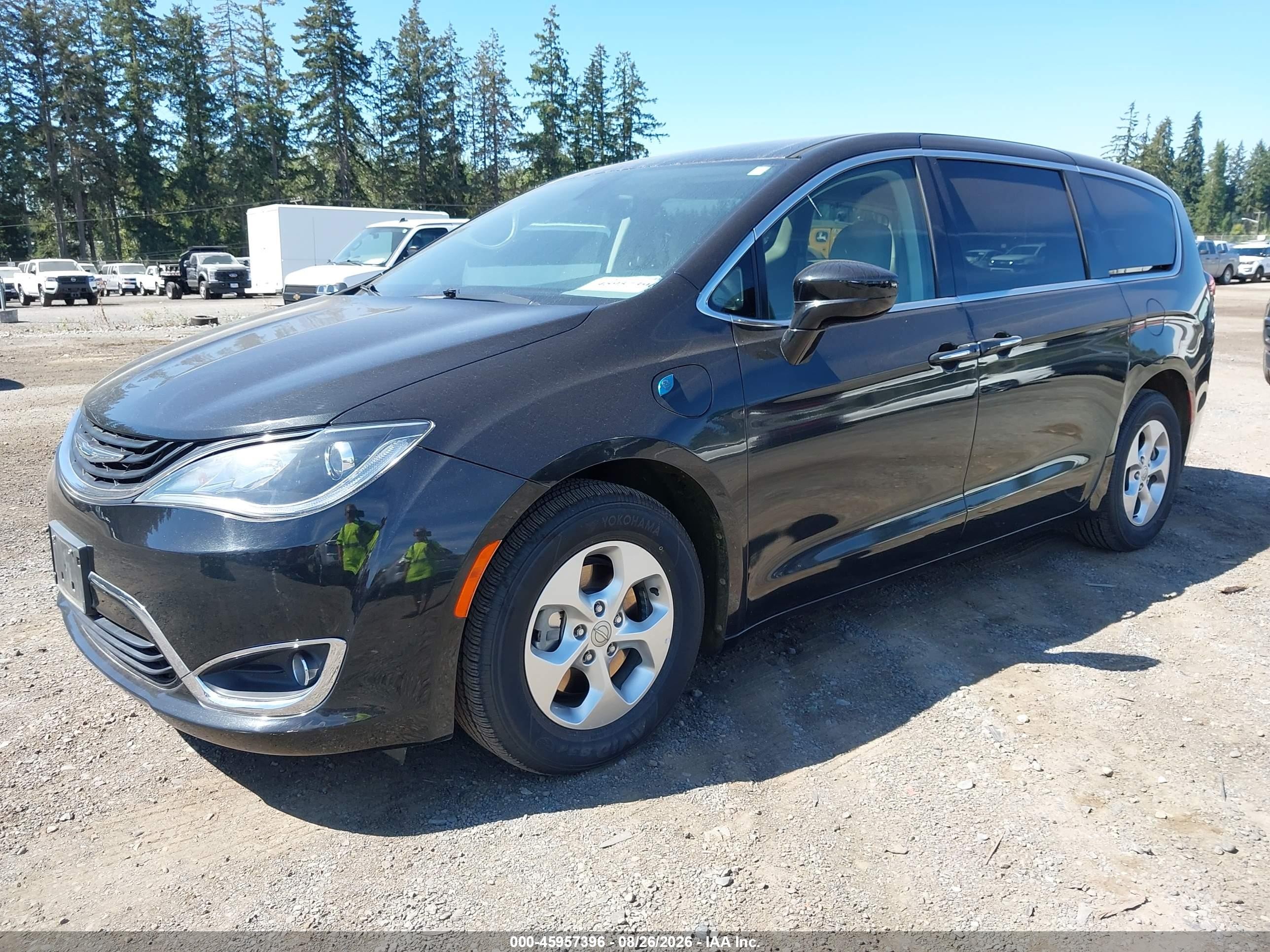 2017 Chrysler Pacifica Hybrid Touring Plus Black vin: 2C4RC1H75HR797420