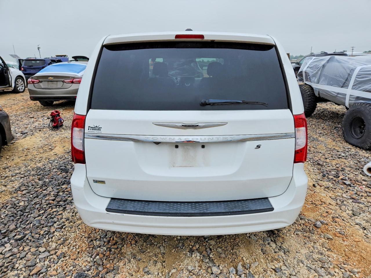 2014 Chrysler Town & Country S White vin: 2C4RC1HG0ER307235