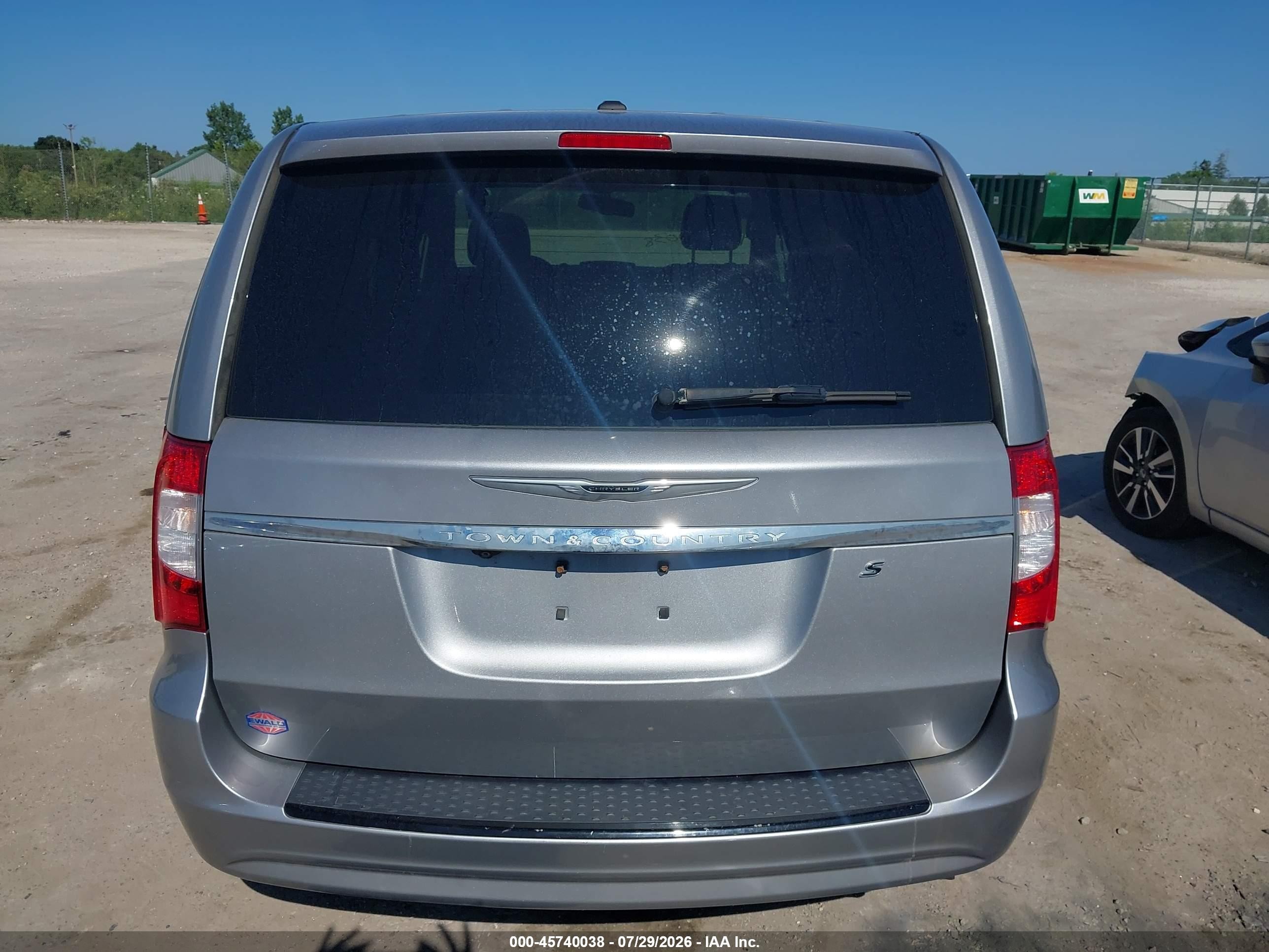 2014 Chrysler Town & Country S Silver vin: 2C4RC1HG0ER333379