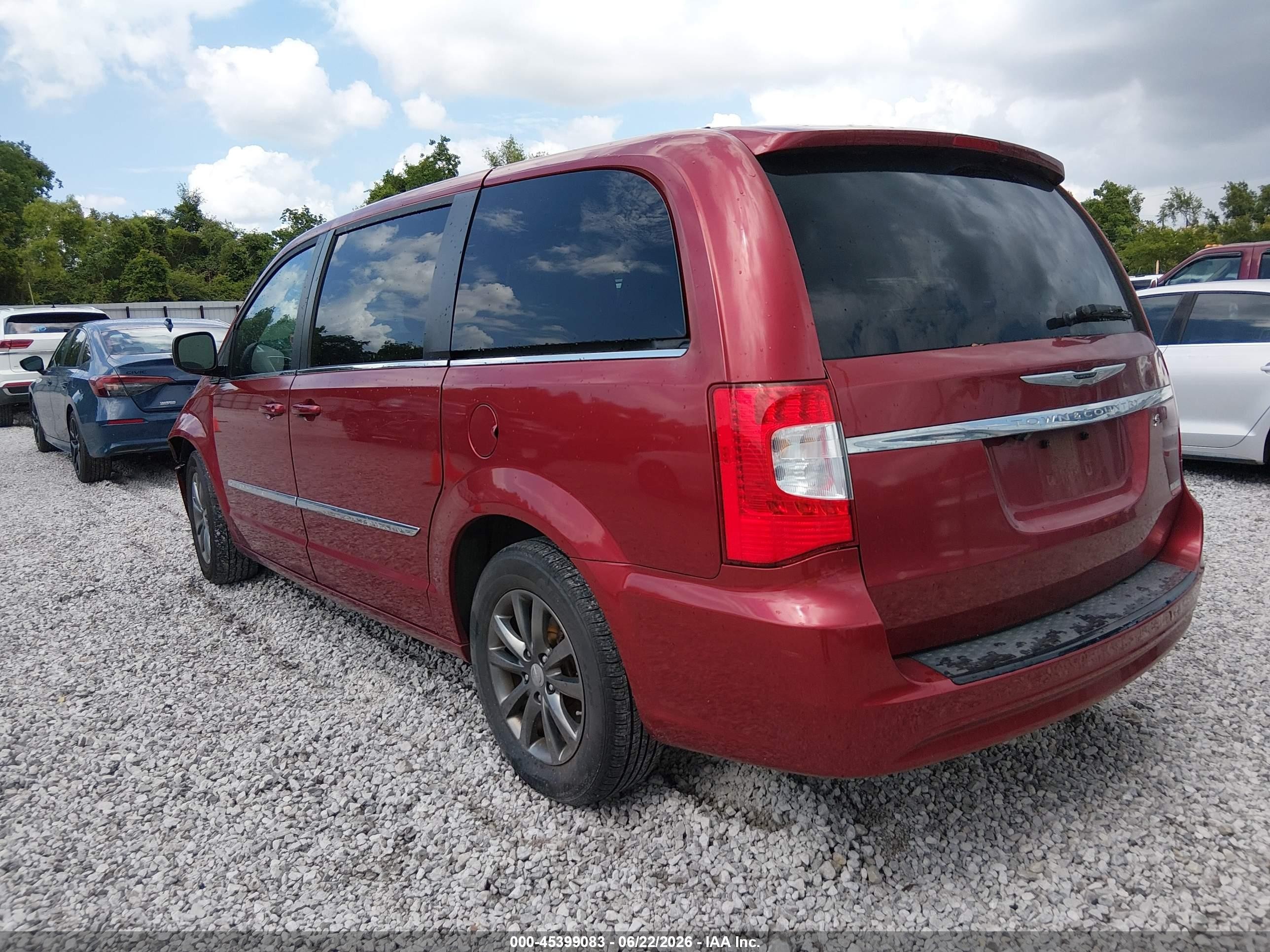 2014 Chrysler Town & Country S Red vin: 2C4RC1HG0ER474663