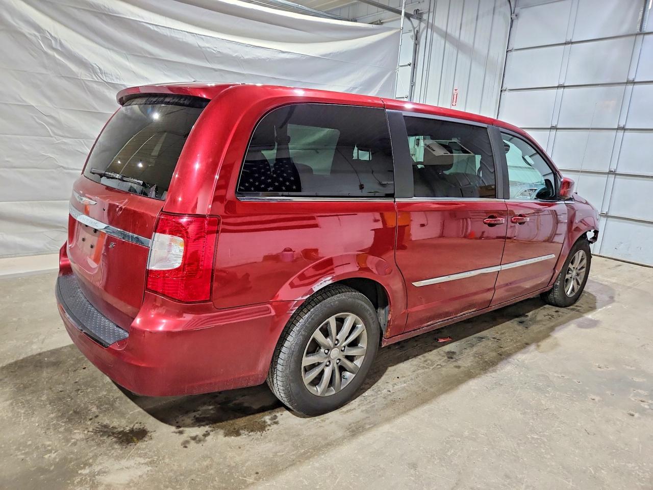 2015 Chrysler Town & Country S Бордовый vin: 2C4RC1HG0FR505914