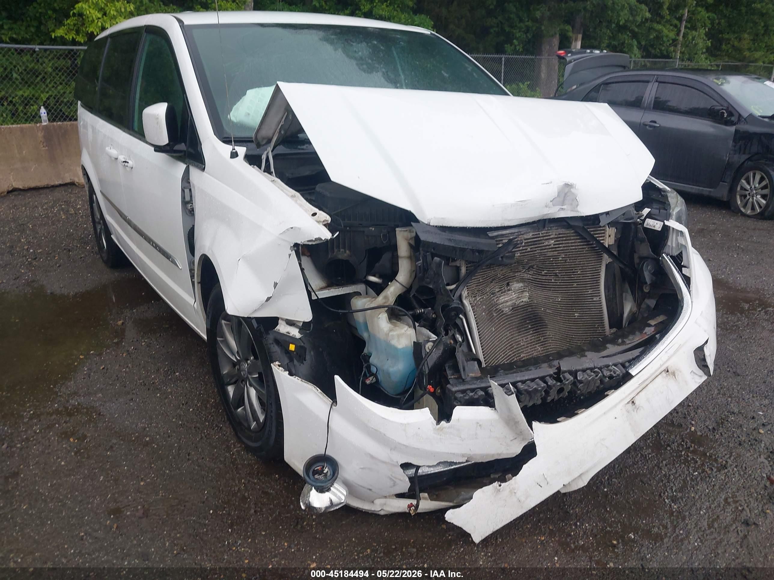 2015 Chrysler Town & Country S Белый vin: 2C4RC1HG1FR620201