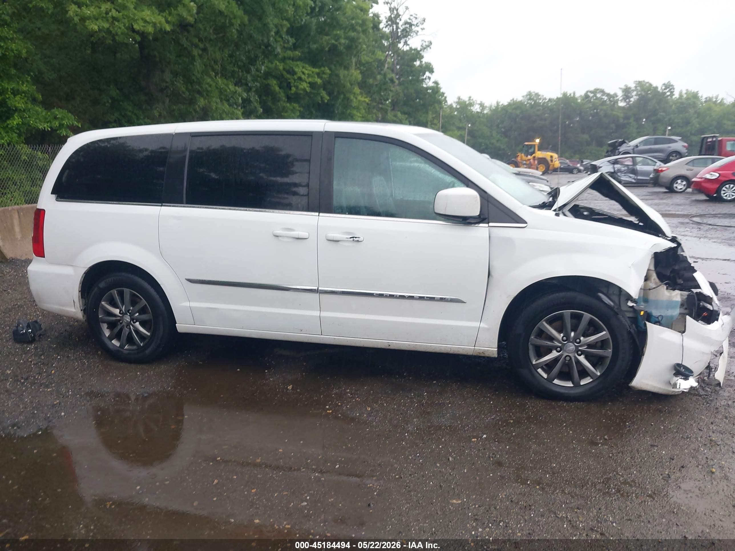 2015 Chrysler Town & Country S Белый vin: 2C4RC1HG1FR620201