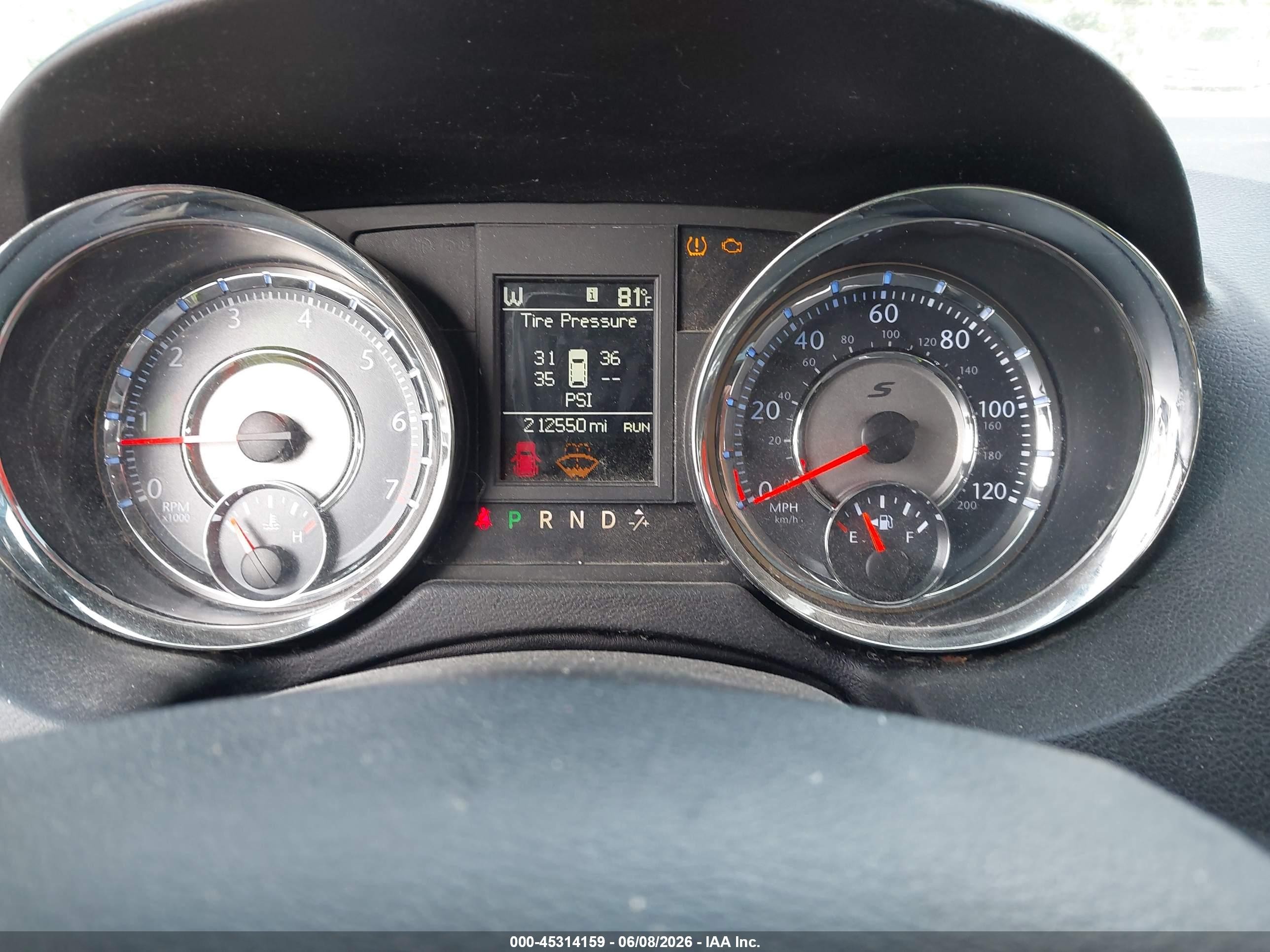 2014 Chrysler Town & Country S Silver vin: 2C4RC1HG2ER469223