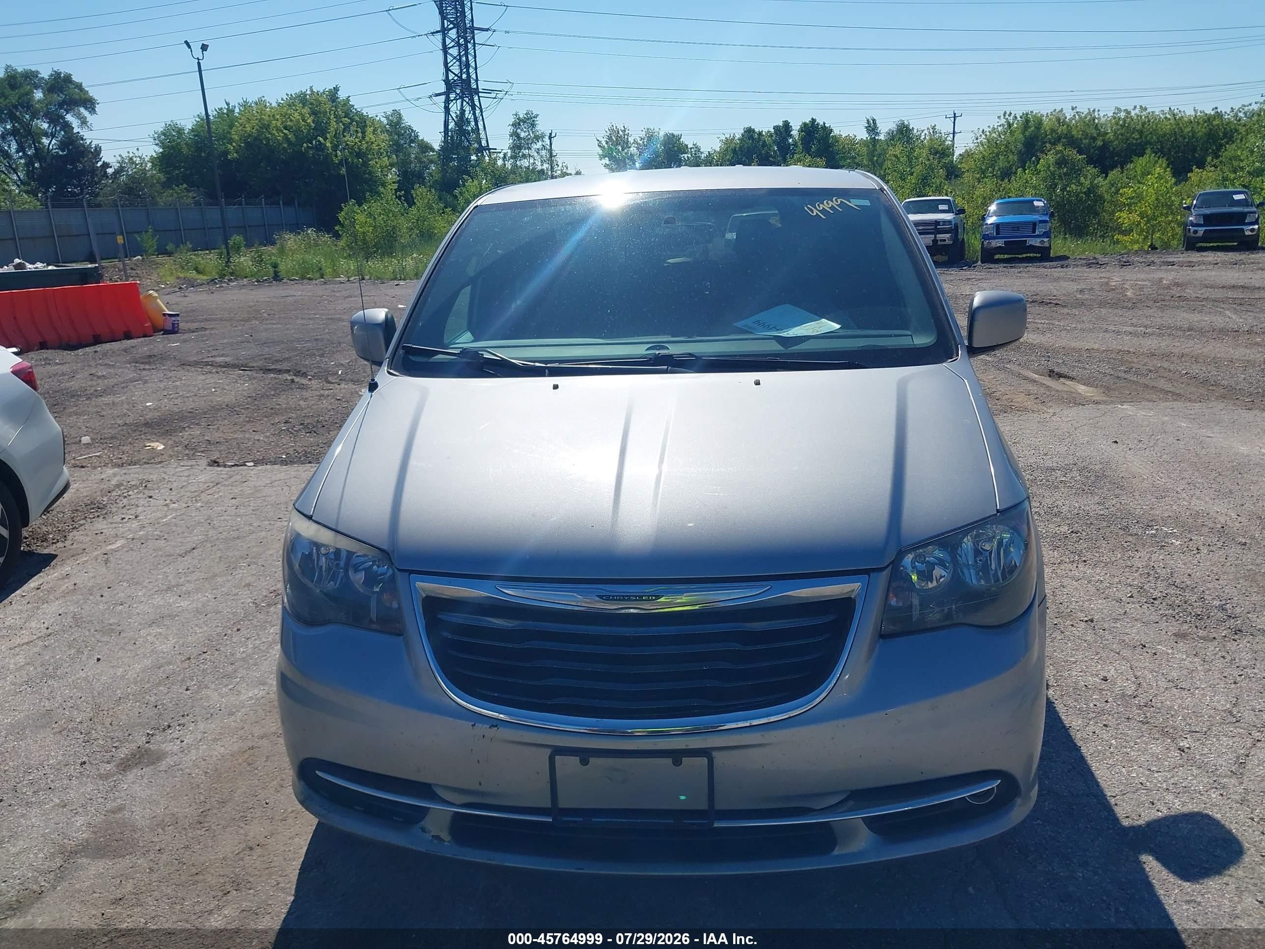 2015 Chrysler Town & Country S Серебряный vin: 2C4RC1HG3FR655872