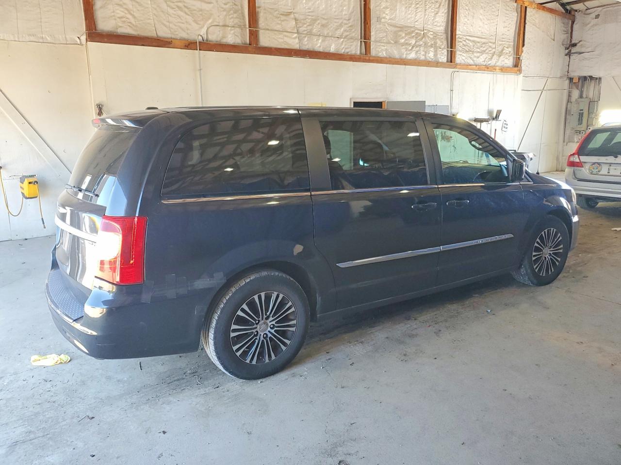 2014 Chrysler Town & Country S Черный vin: 2C4RC1HG4ER108964
