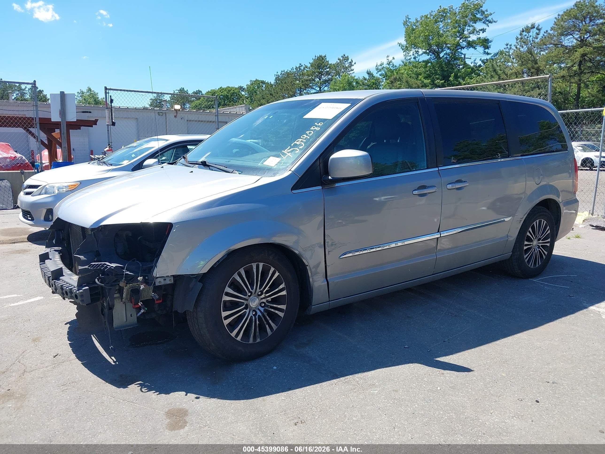 2014 Chrysler Town & Country S Gray vin: 2C4RC1HG4ER177850