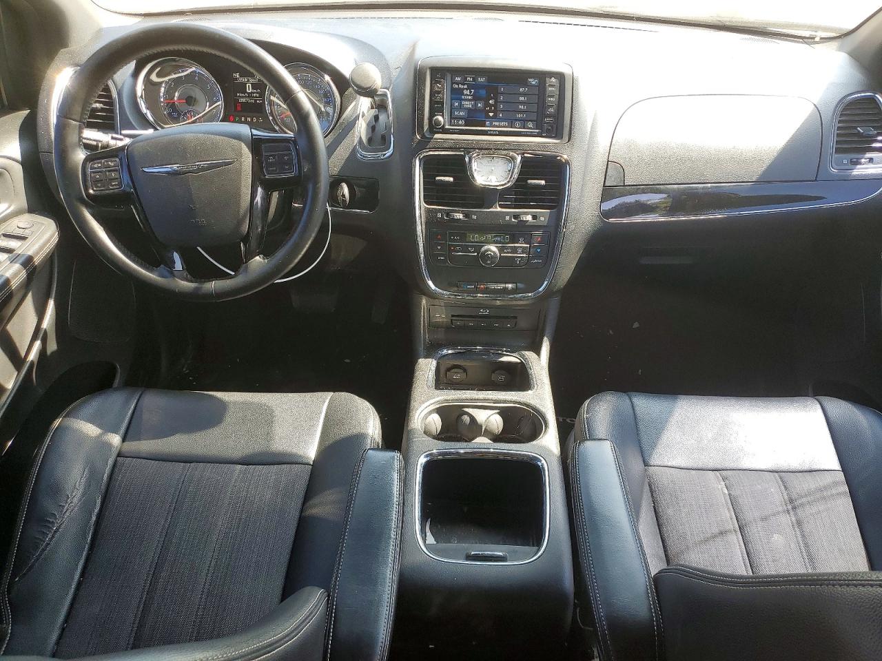 2014 Chrysler Town & Country S Silver vin: 2C4RC1HG4ER361007