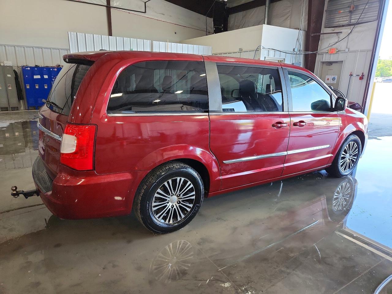 2014 Chrysler Town & Country S Темно-бордовый vin: 2C4RC1HG7ER234624