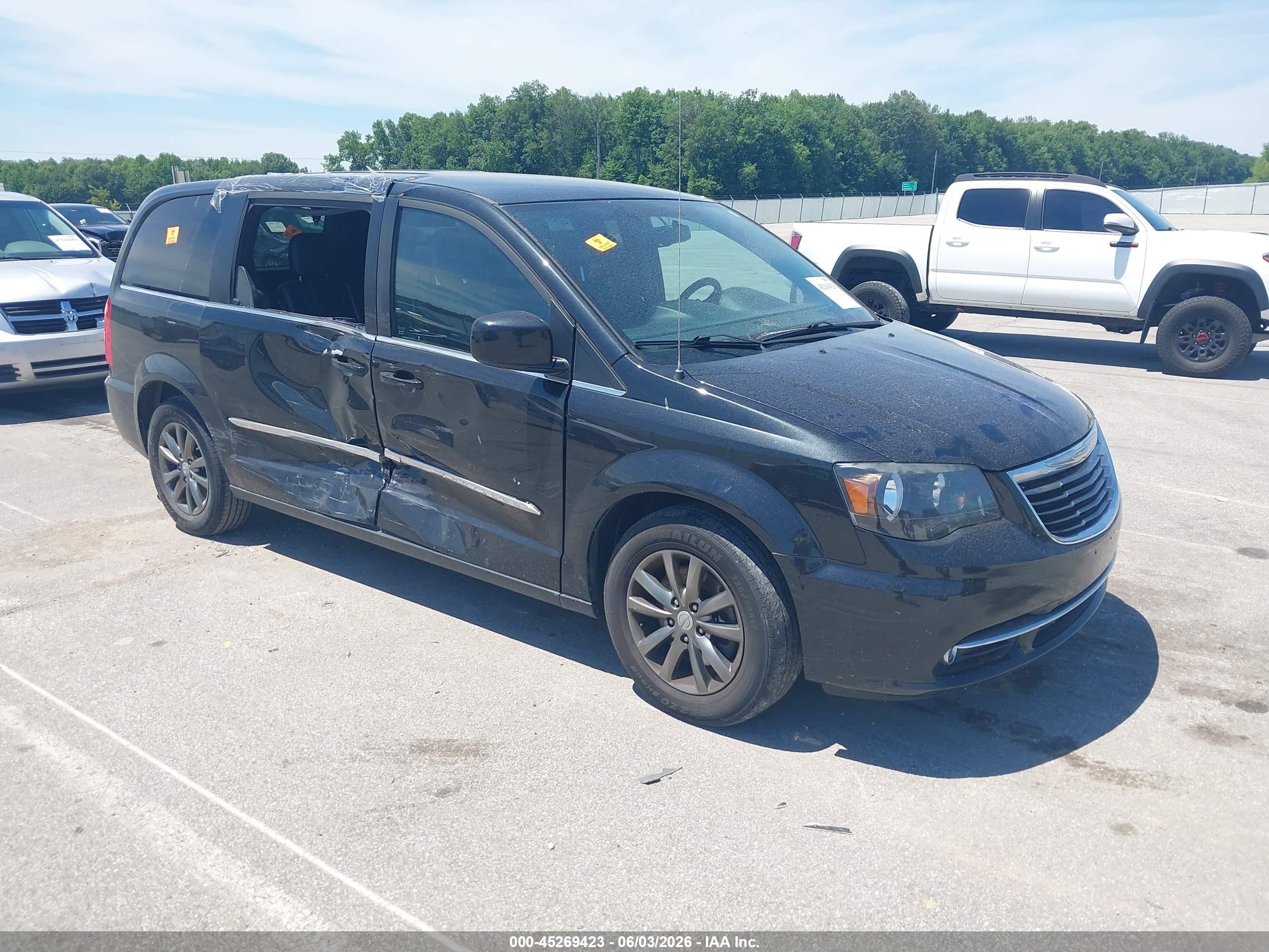 2015 Chrysler Town & Country S Black vin: 2C4RC1HG8FR574012