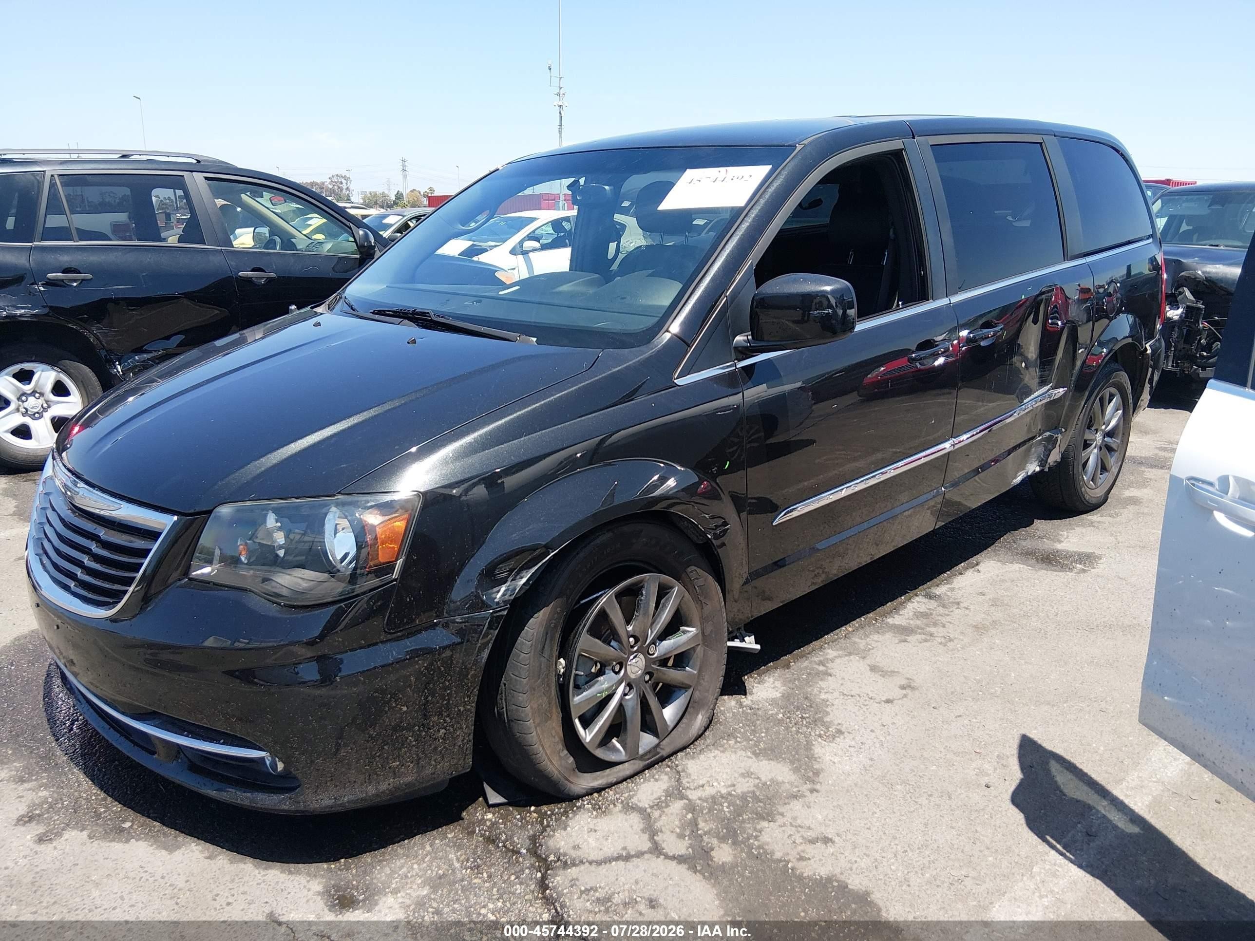 2015 Chrysler Town & Country S Черный vin: 2C4RC1HG8FR638713