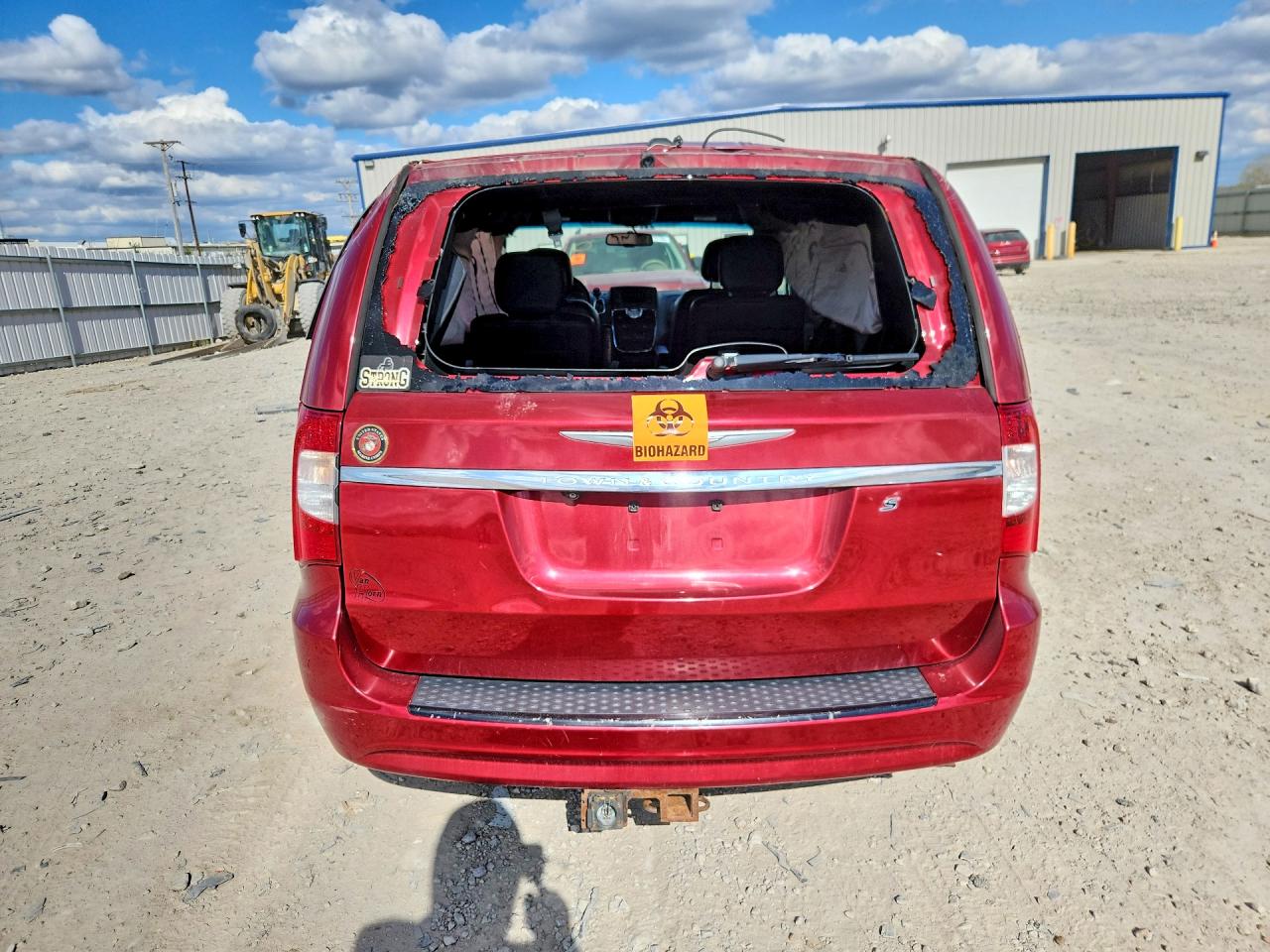 2014 Chrysler Town & Country S Red vin: 2C4RC1HG9ER201348
