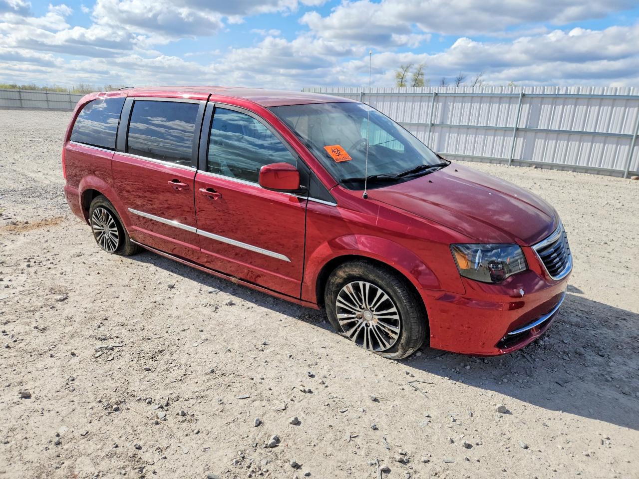 2014 Chrysler Town & Country S Red vin: 2C4RC1HG9ER201348