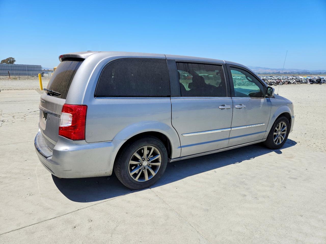 2015 Chrysler Town & Country S Silver vin: 2C4RC1HG9FR699942