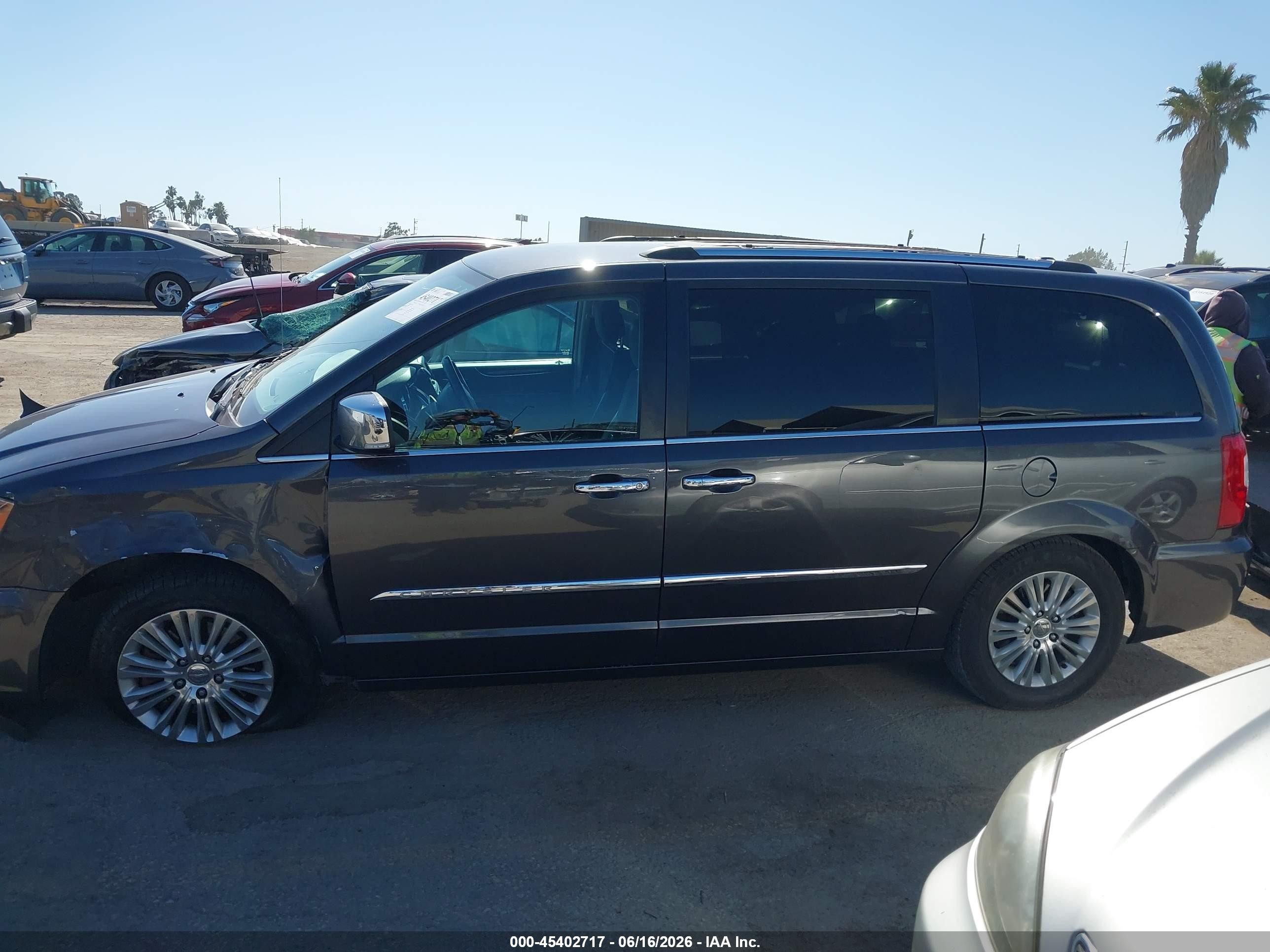 2015 Chrysler Town & Country Limited Серый vin: 2C4RC1JG1FR726805