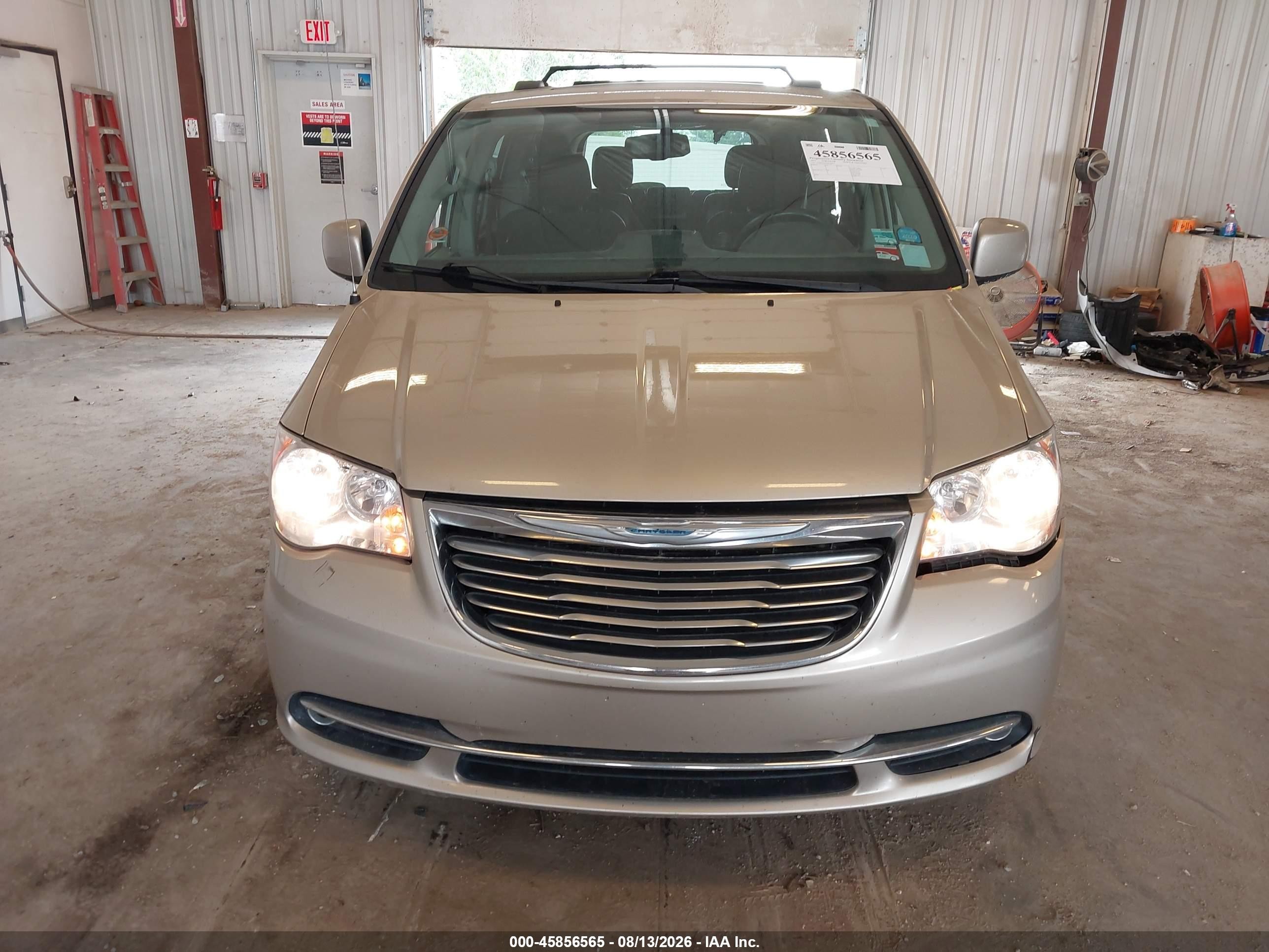 2015 Chrysler Town & Country Premium Gold vin: 2C4RC1JG9FR738975