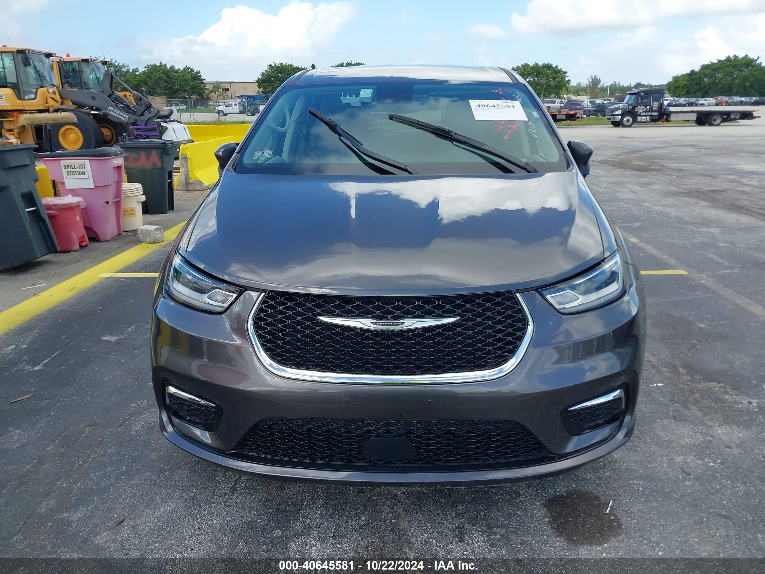 2023 Chrysler Pacifica Hybrid Touring L Gray vin: 2C4RC1L70PR559027