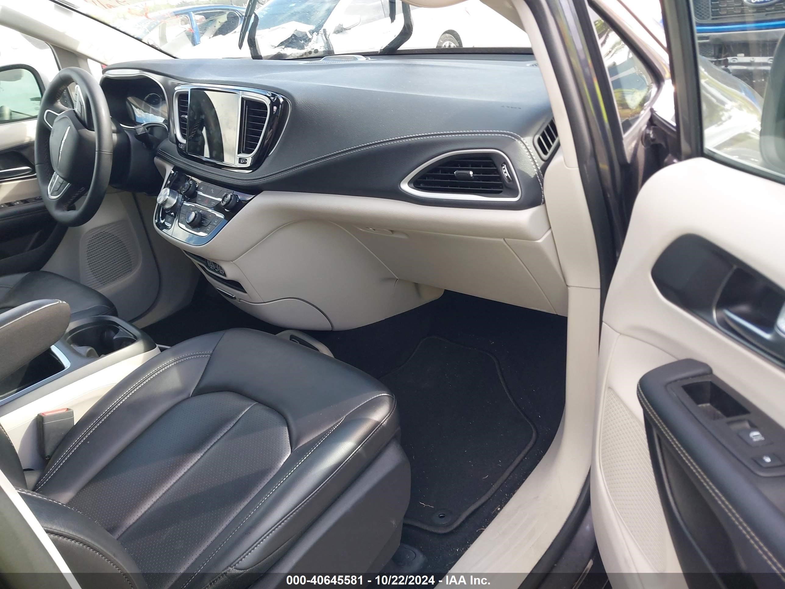 2023 Chrysler Pacifica Hybrid Touring L Gray vin: 2C4RC1L70PR559027