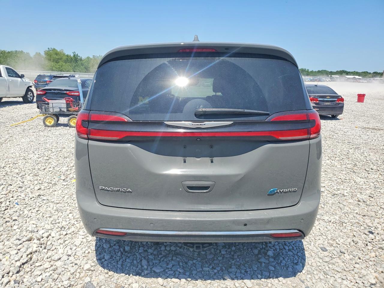 2022 Chrysler Pacifica Hybrid Touring L Gray vin: 2C4RC1L72NR126726