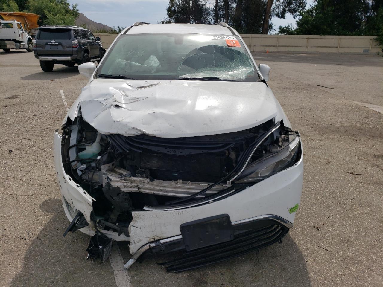 2018 Chrysler Pacifica Hybrid Touring L White vin: 2C4RC1L76JR129512