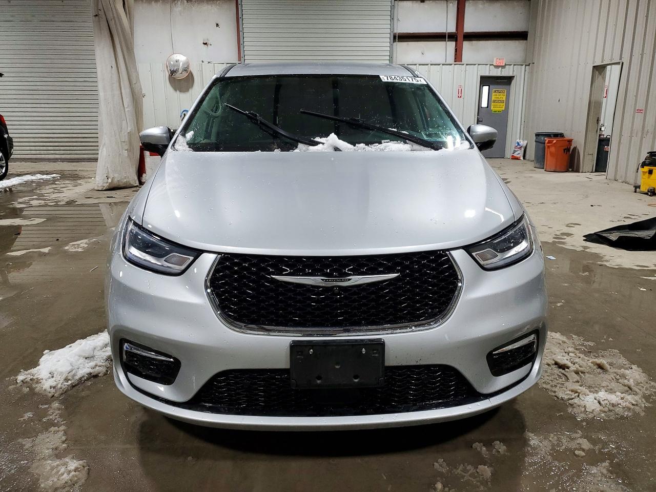 2023 Chrysler Pacifica Hybrid Touring L Silver vin: 2C4RC1L77PR527403