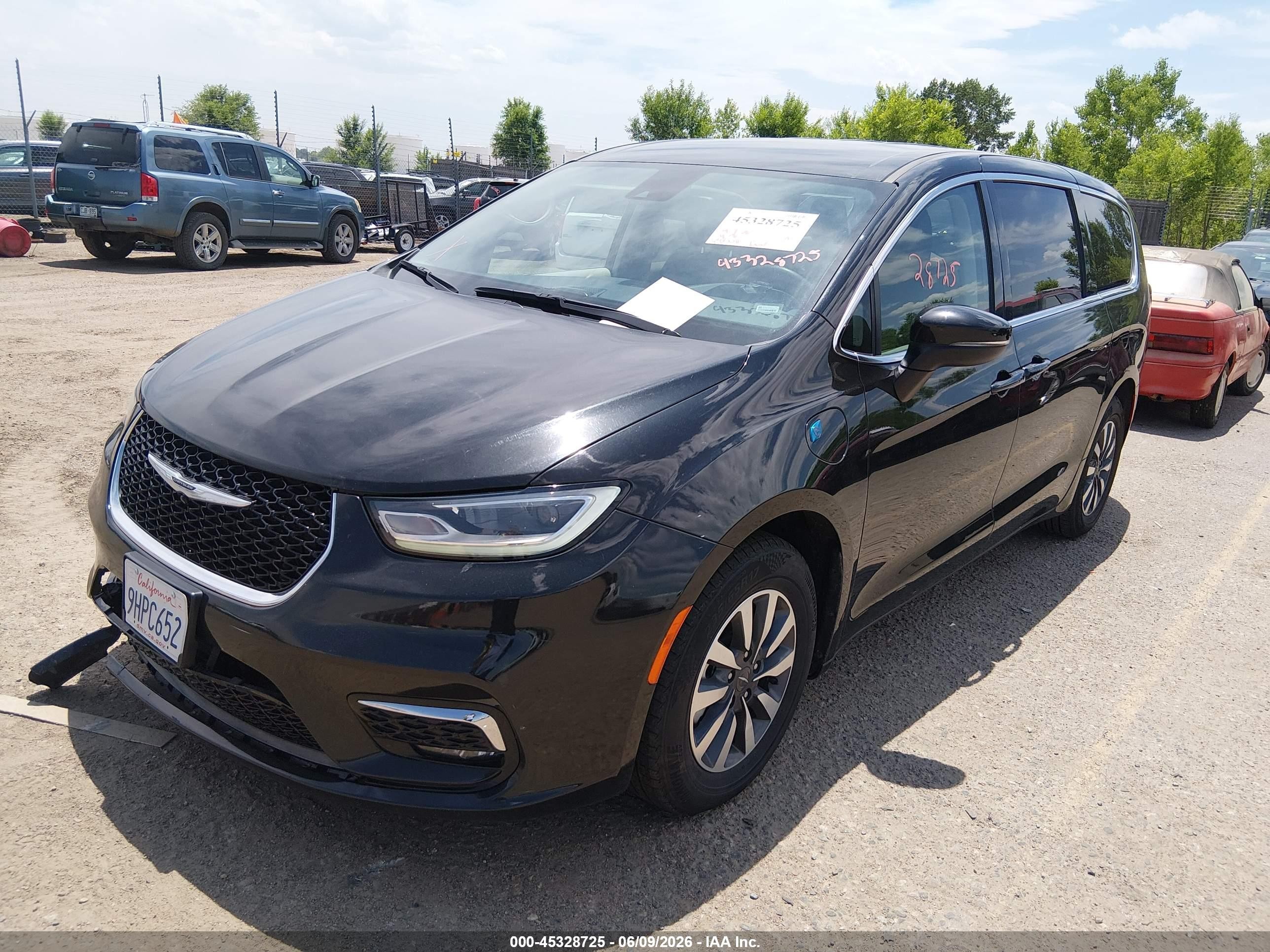 2023 Chrysler Pacifica Hybrid Touring L Black vin: 2C4RC1L7XPR626054