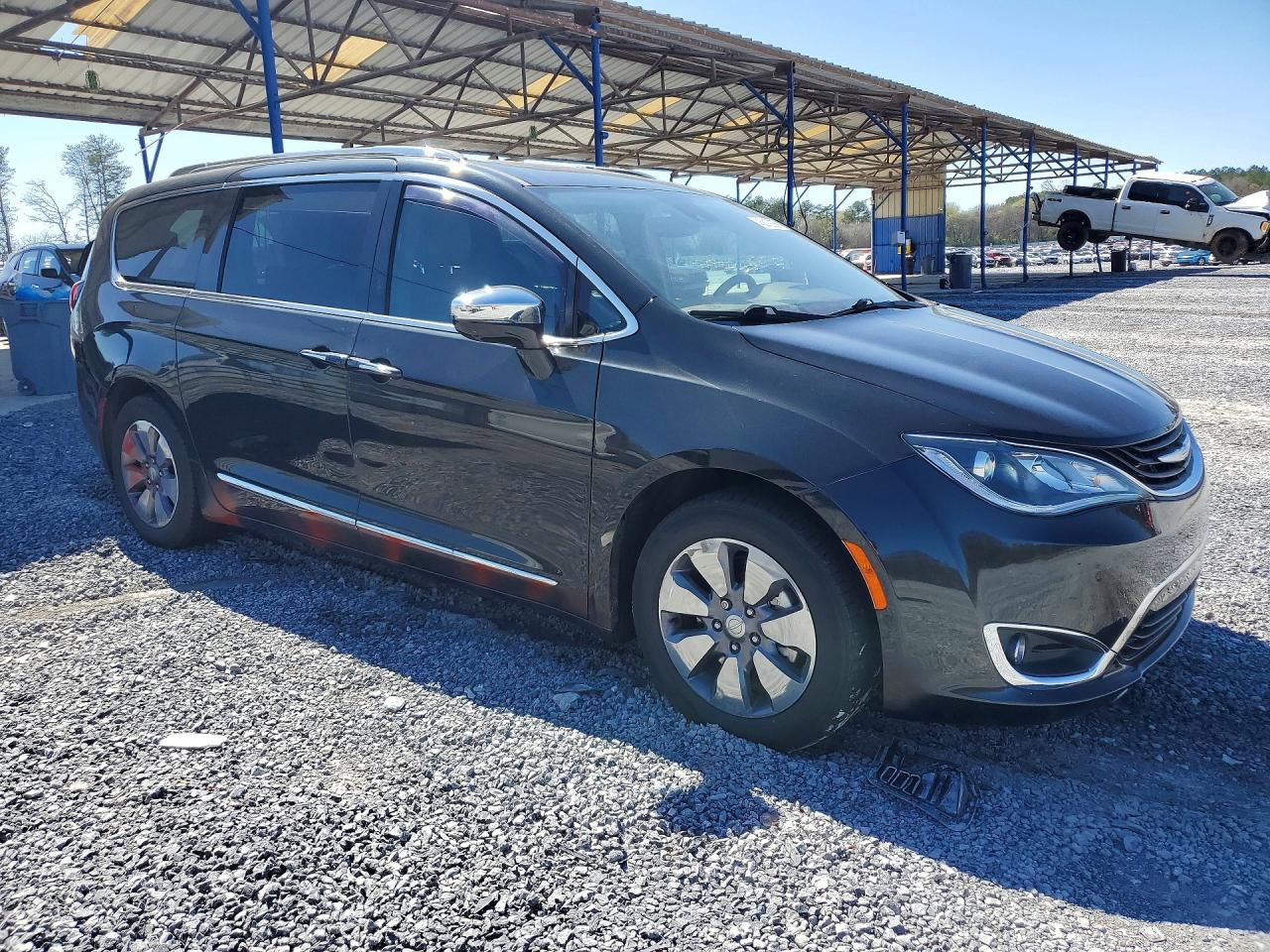 2019 Chrysler Pacifica Hybrid Limited Black vin: 2C4RC1N72KR645509