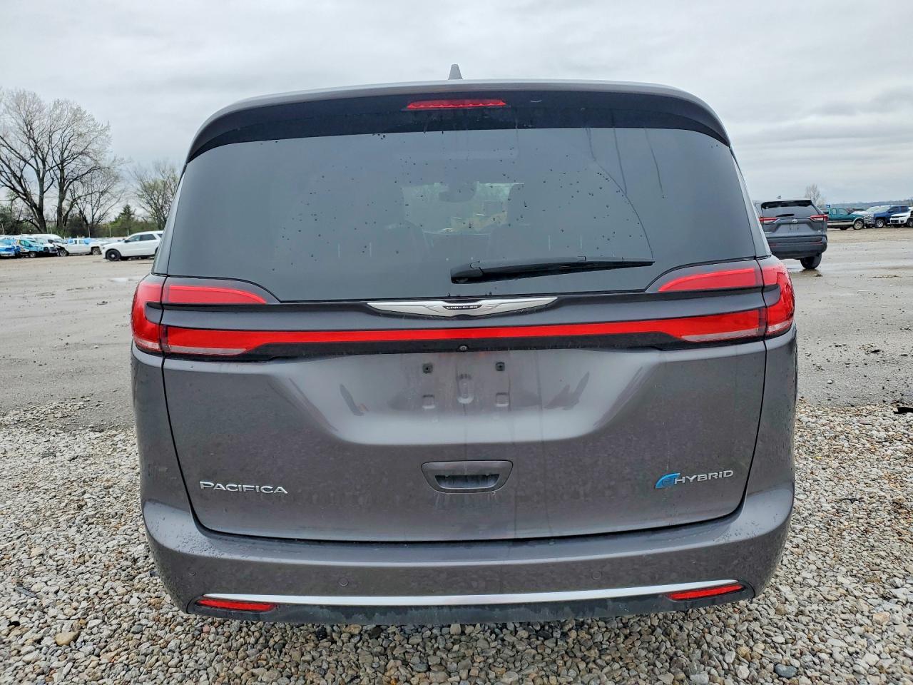 2022 Chrysler Pacifica Hybrid Pinnacle Gray vin: 2C4RC1N72NR101385