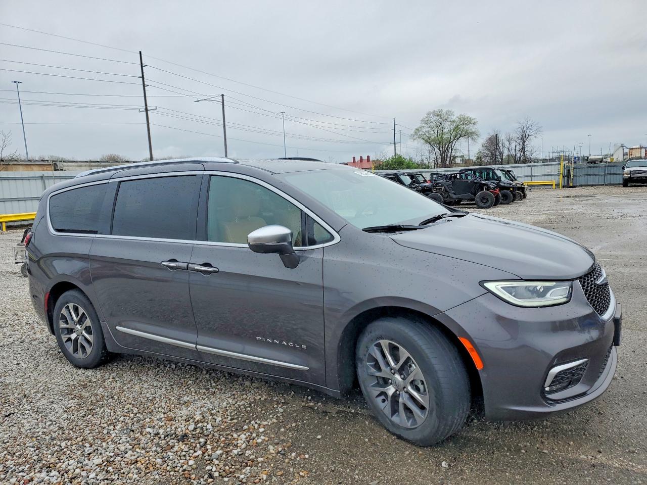 2022 Chrysler Pacifica Hybrid Pinnacle Gray vin: 2C4RC1N72NR101385