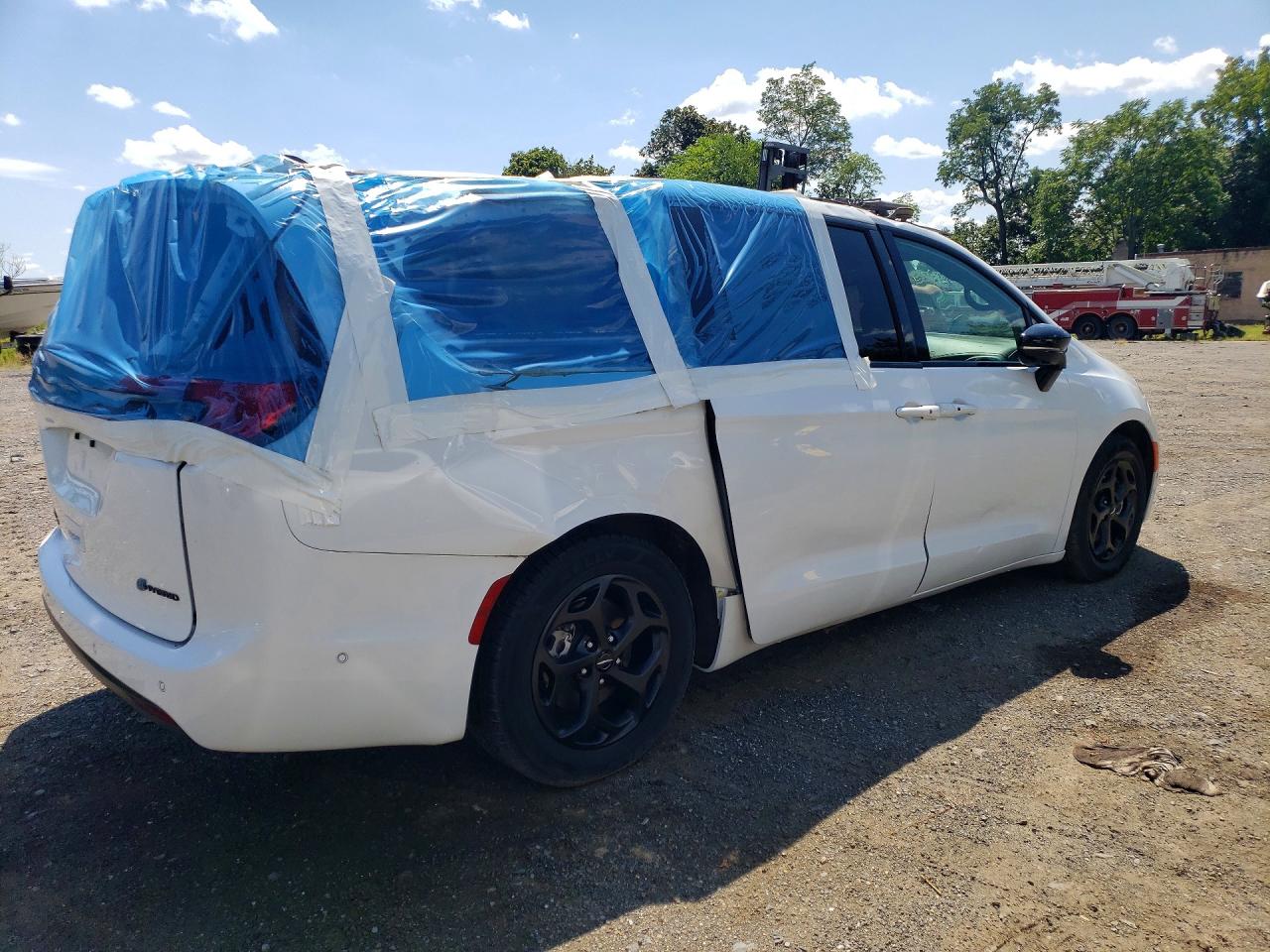 2024 Chrysler Pacifica Hybrid Select White vin: 2C4RC1S79RR158421