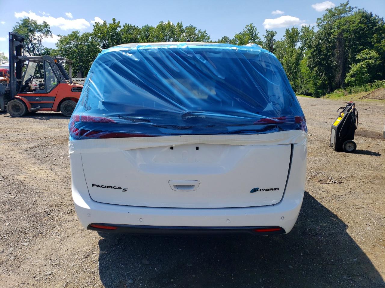 2024 Chrysler Pacifica Hybrid Select White vin: 2C4RC1S79RR158421
