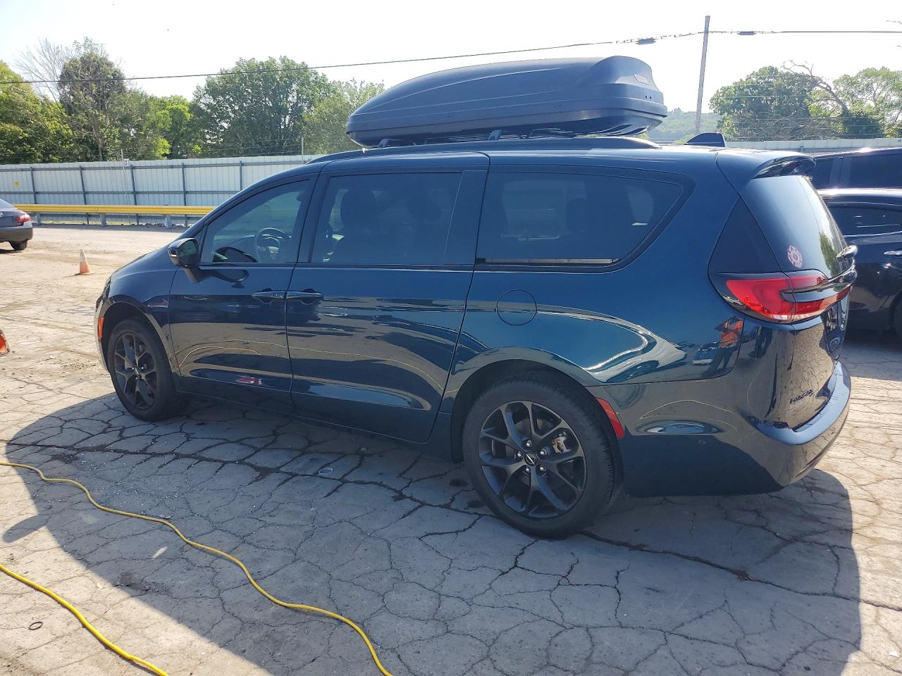 2023 Chrysler Pacifica Touring L Blue vin: 2C4RC3BG4PR573218